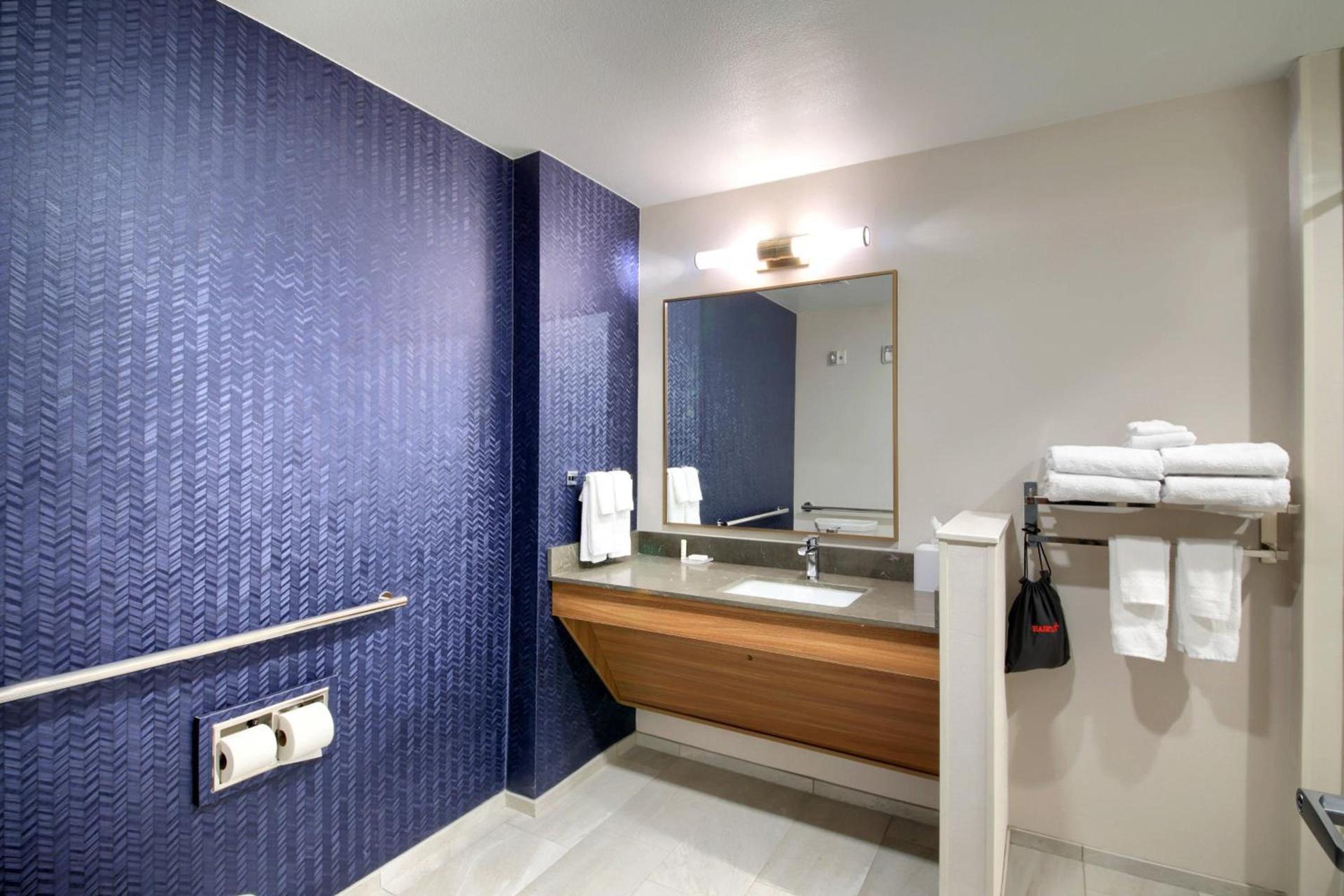 Fairfield Inn & Suites by Marriott Dallas Cedar Hill photo 9