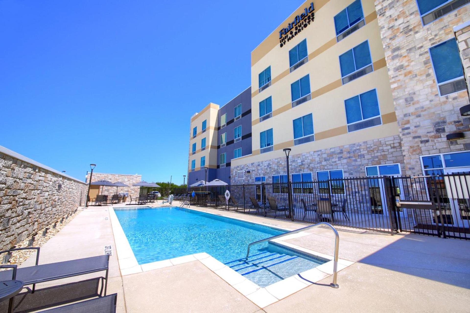 Fairfield Inn & Suites by Marriott Dallas Cedar Hill photo 19