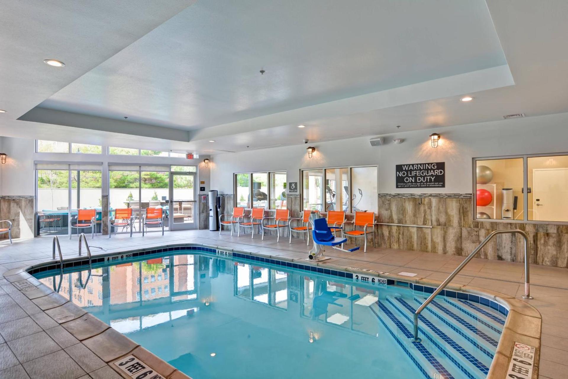 Courtyard by Marriott Long Island Islip/Courthouse Complex photo 29