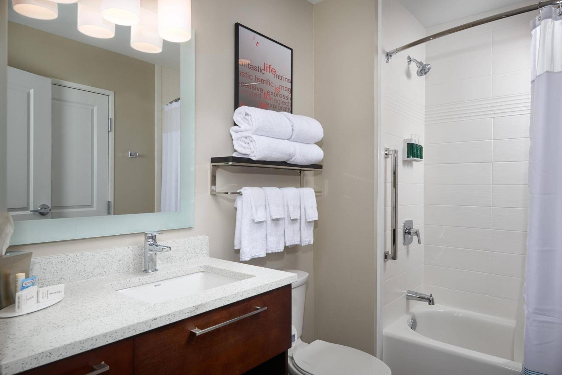 TownePlace Suites Fort Worth Northwest Lake Worth photo 17