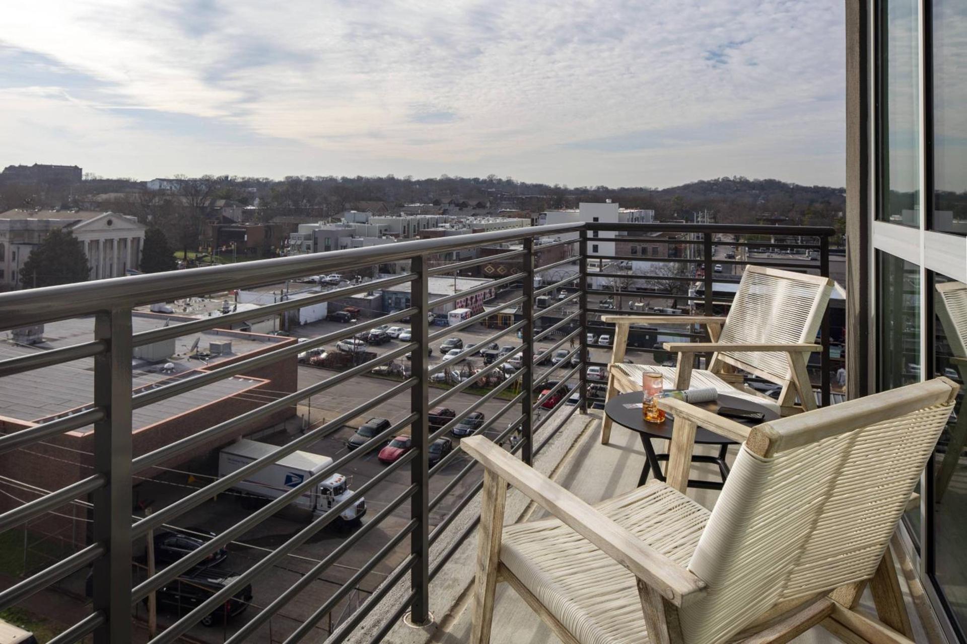 Moxy Nashville Vanderbilt Area photo 33