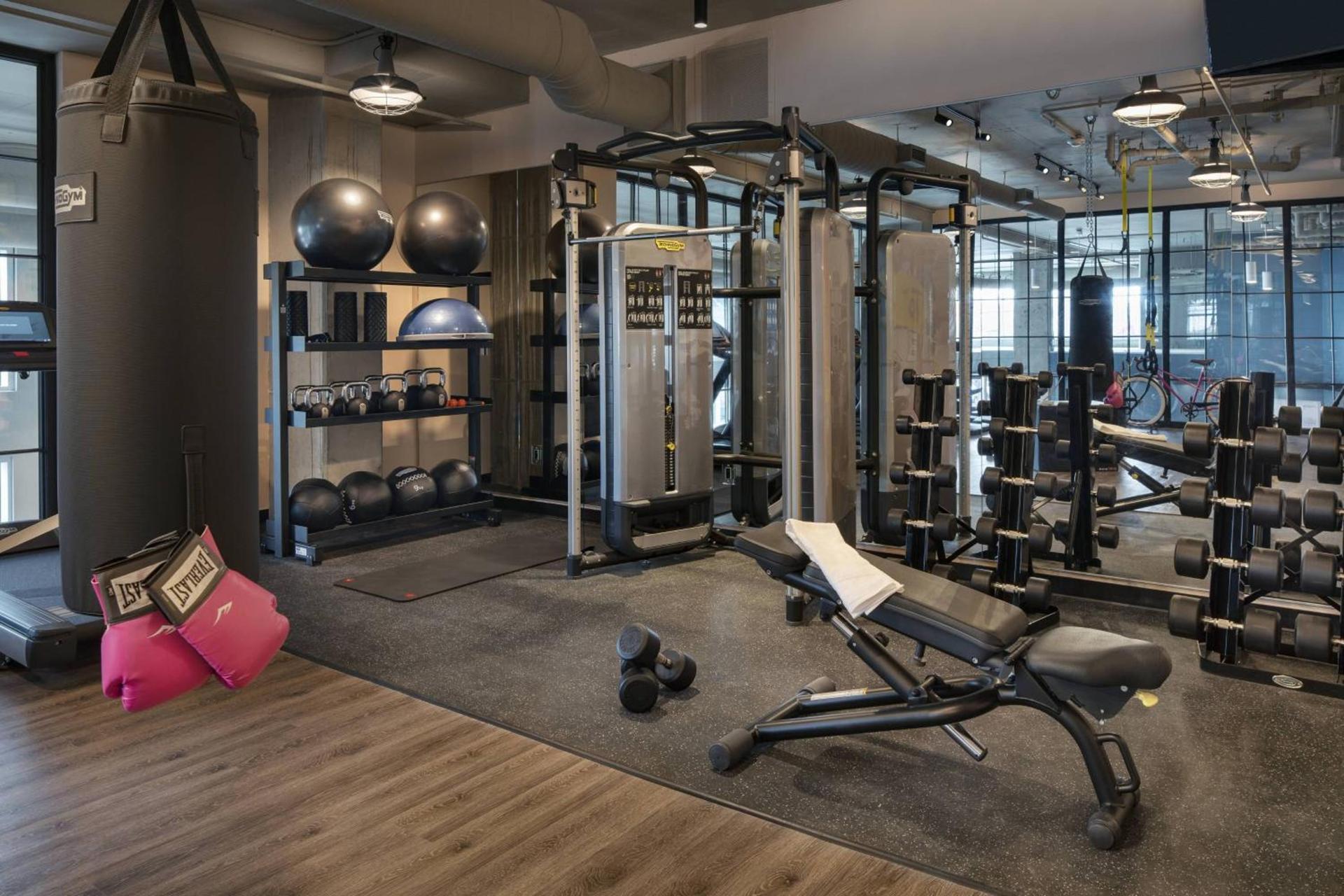 Moxy Nashville Vanderbilt Area photo 42