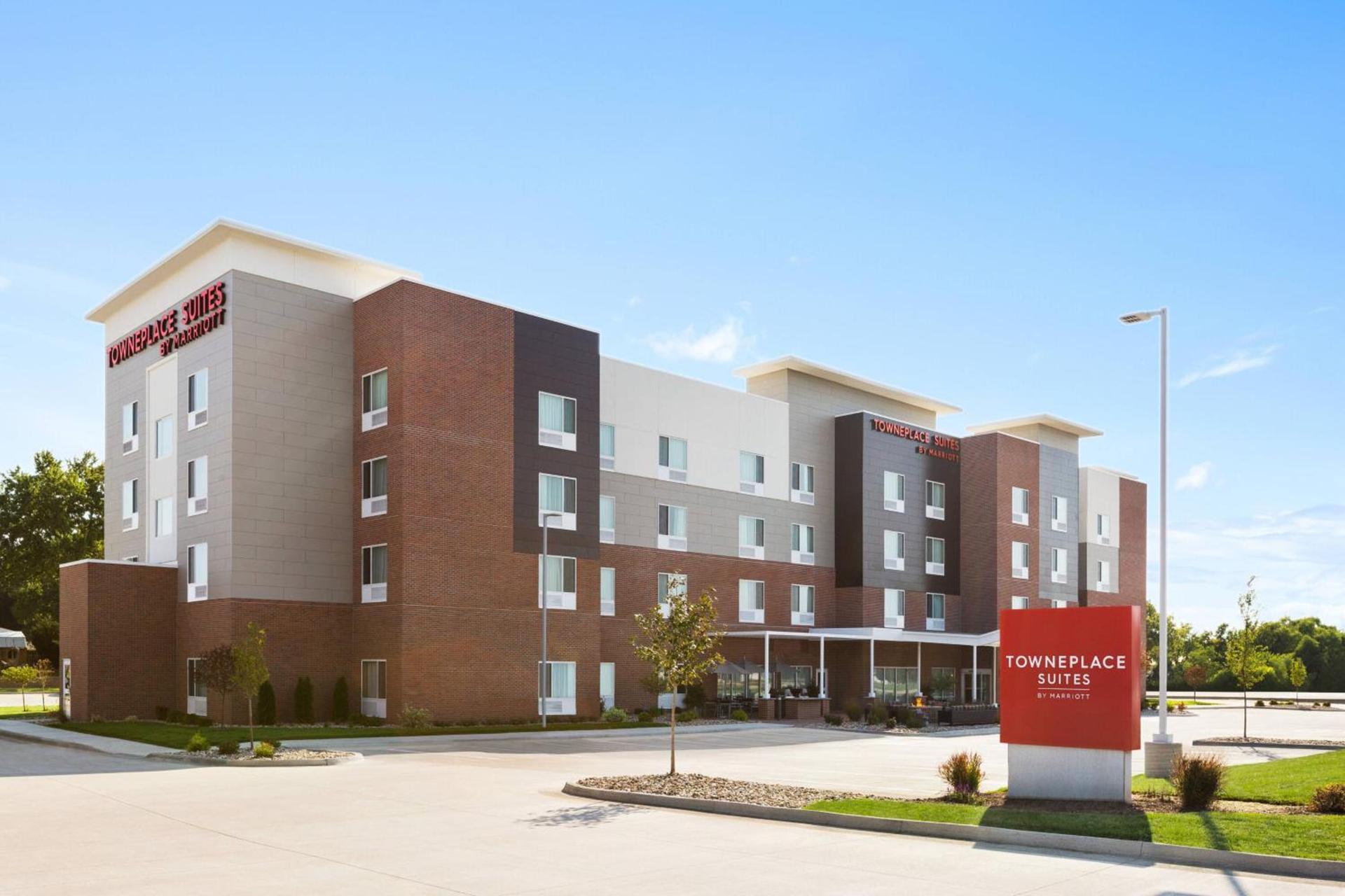 TownePlace Suites Cedar Rapids Marion photo 1