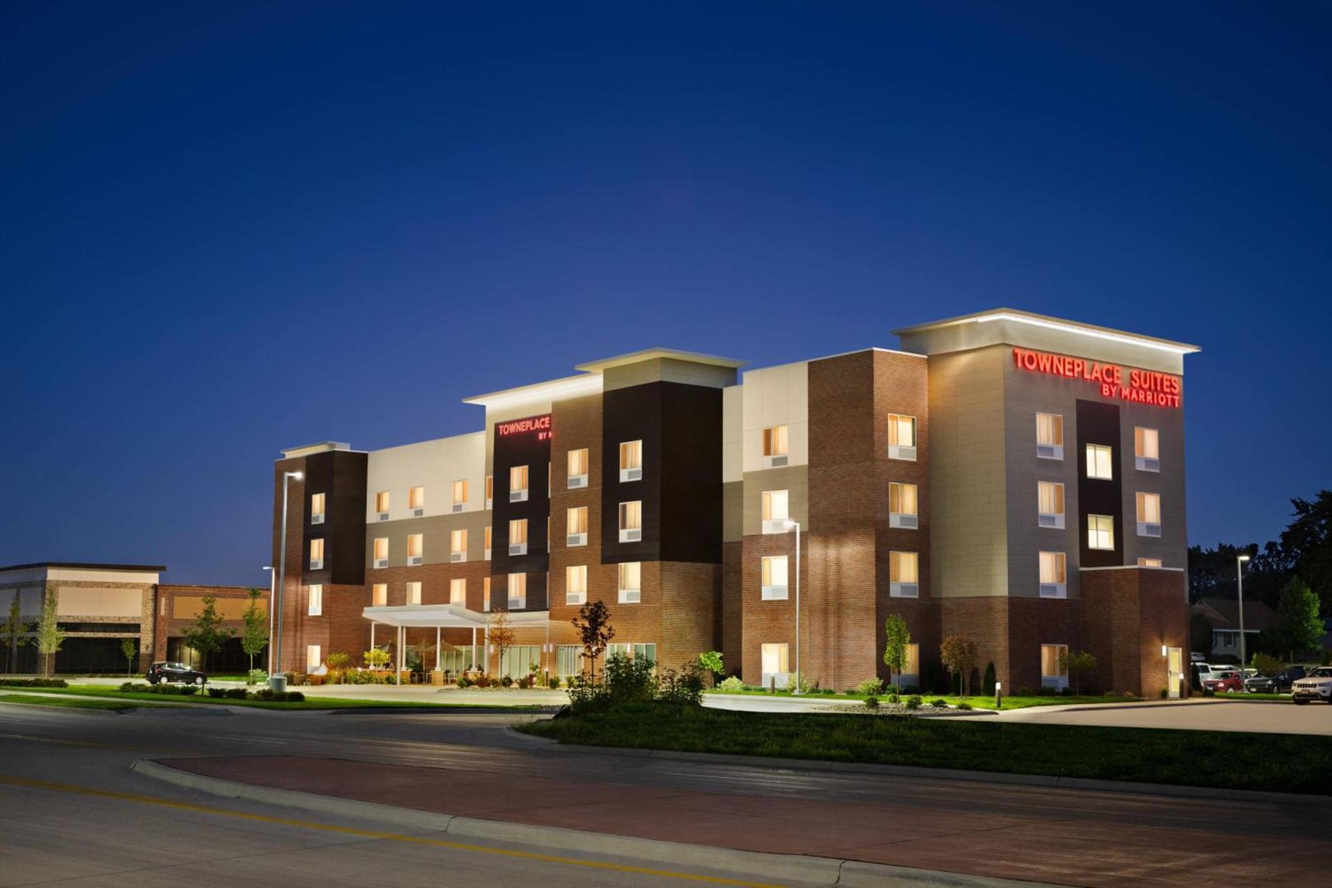 TownePlace Suites Cedar Rapids Marion photo 2