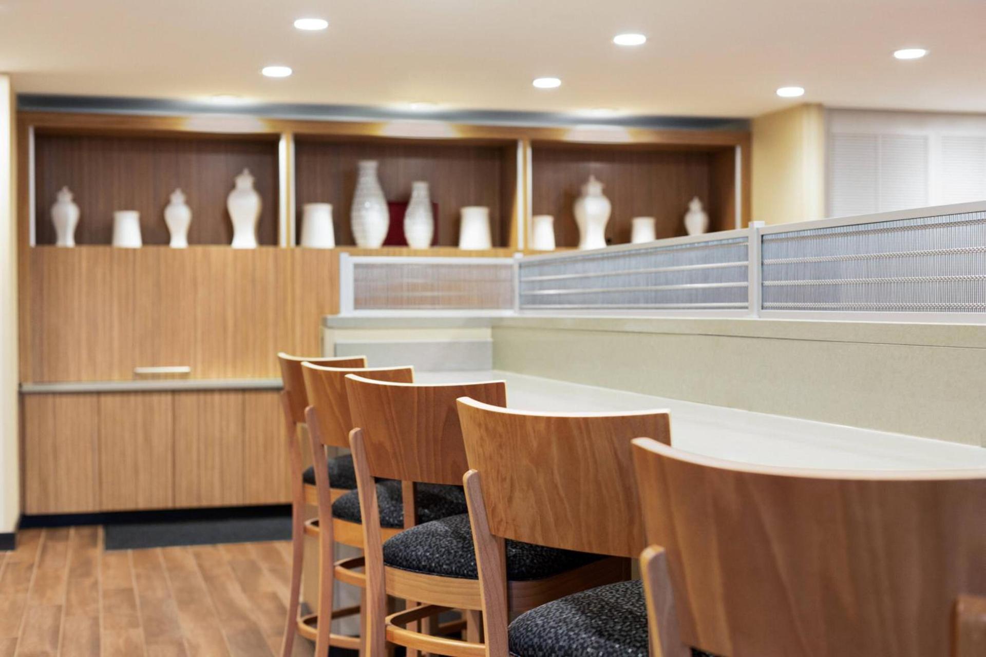 TownePlace Suites Cedar Rapids Marion photo 6