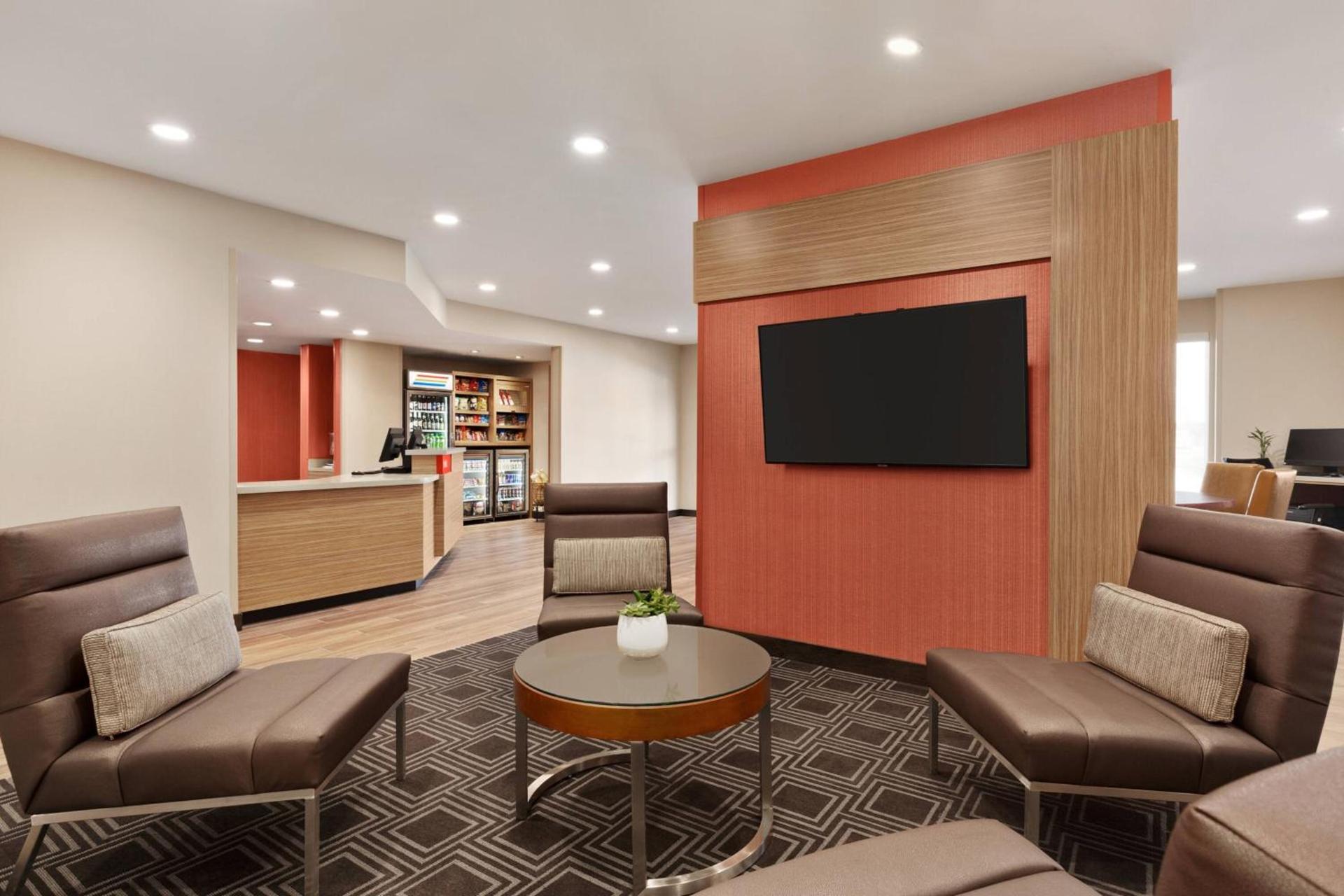 TownePlace Suites Cedar Rapids Marion photo 5