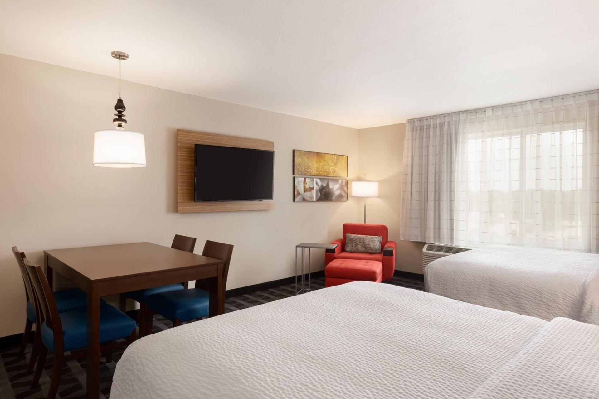TownePlace Suites Cedar Rapids Marion photo 8