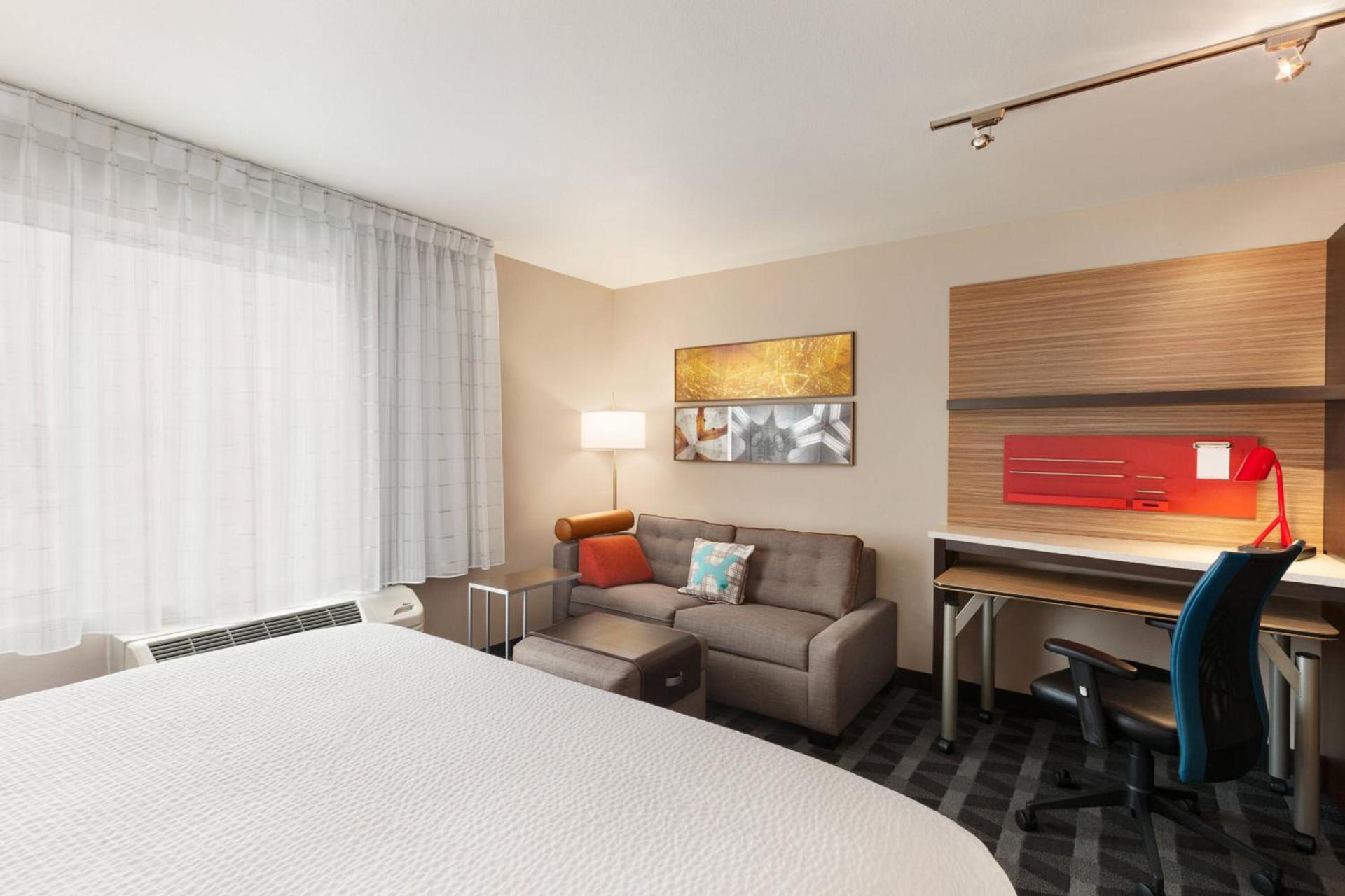 TownePlace Suites Cedar Rapids Marion photo 11
