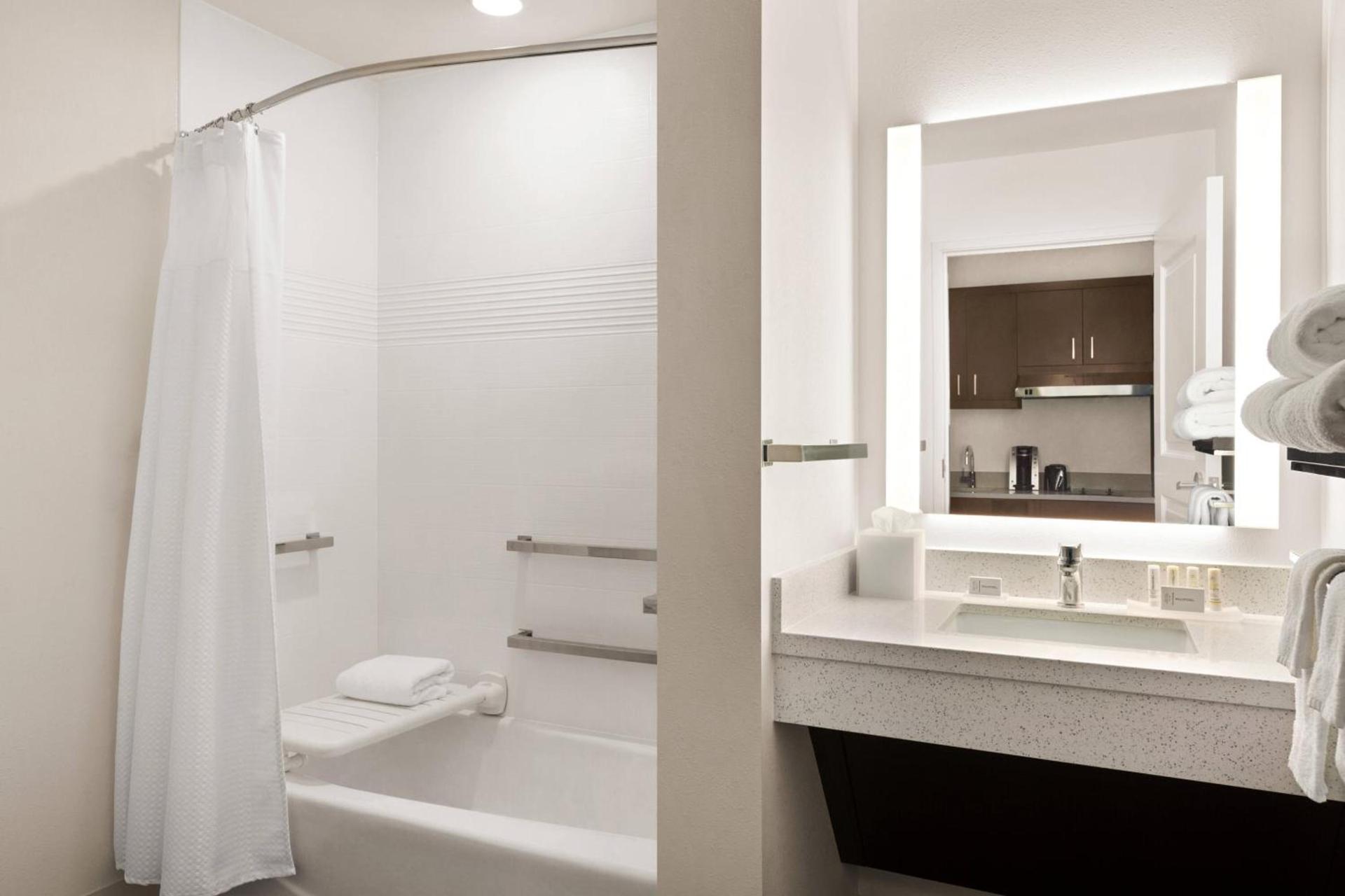 TownePlace Suites Cedar Rapids Marion photo 20