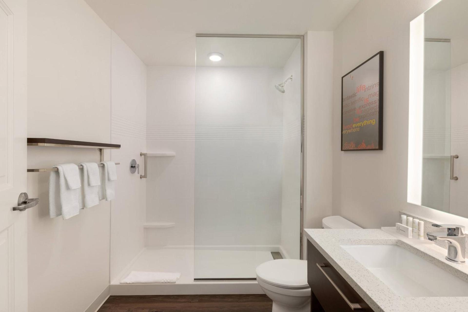 TownePlace Suites Cedar Rapids Marion photo 19