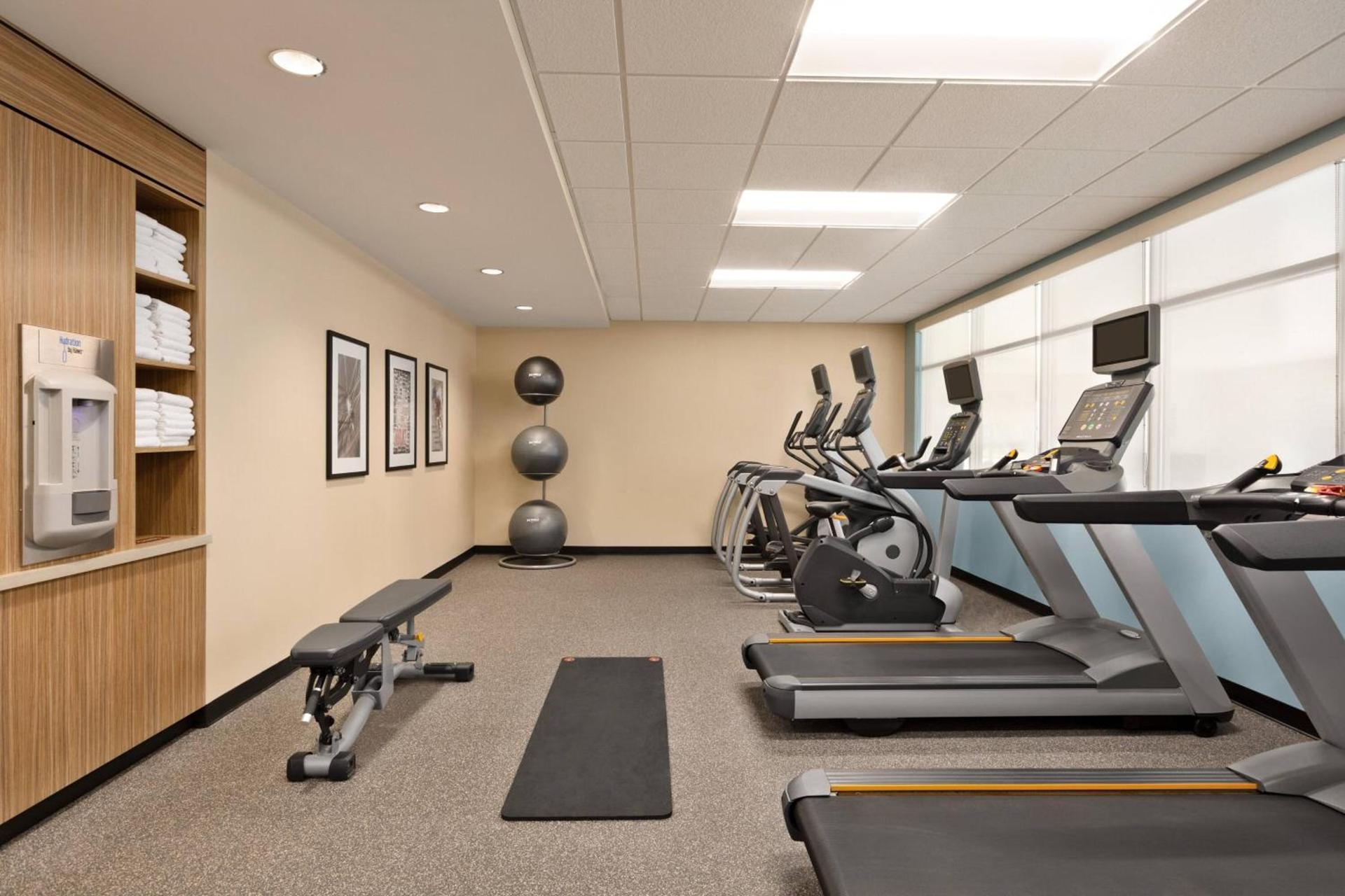 TownePlace Suites Cedar Rapids Marion photo 35