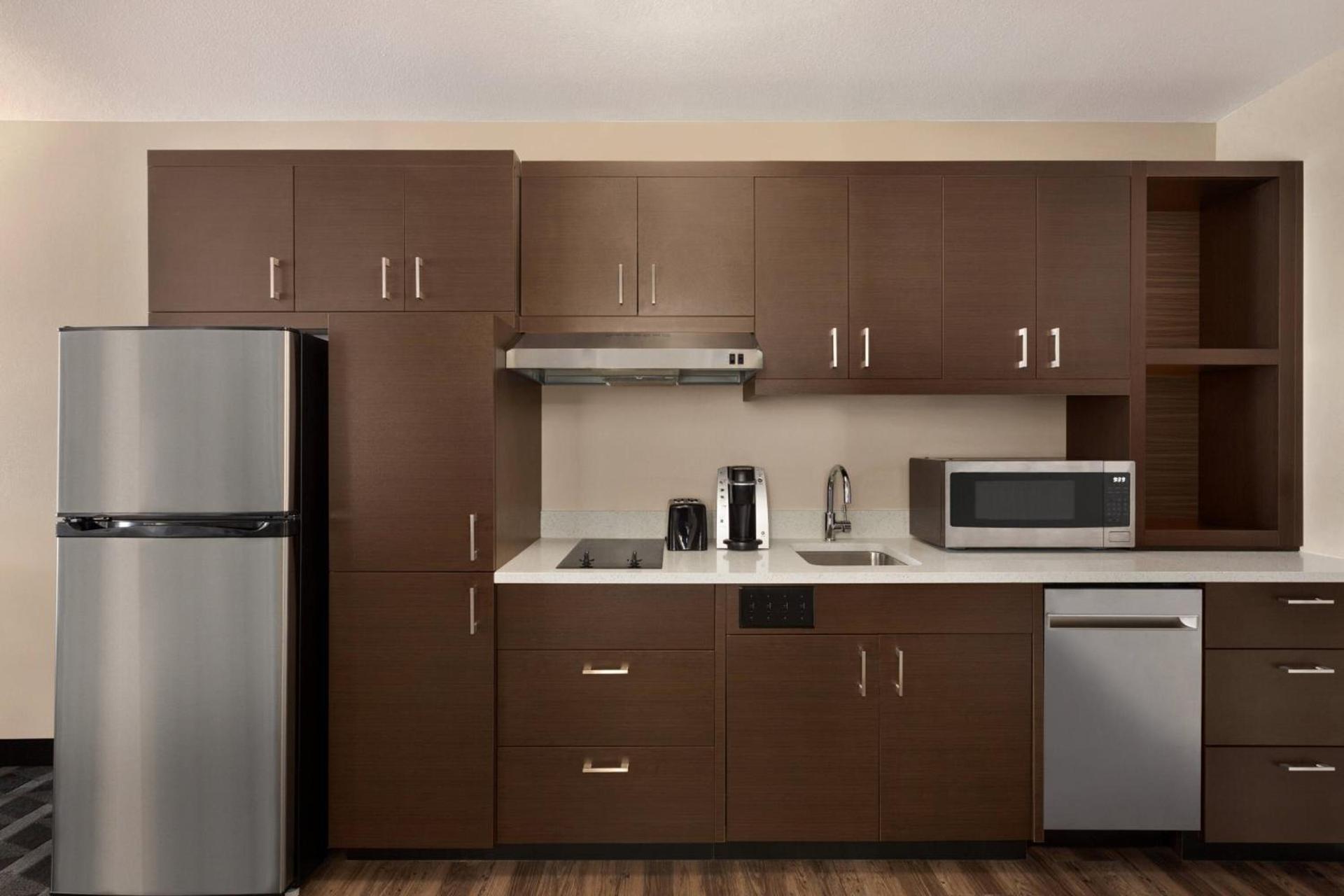 TownePlace Suites Cedar Rapids Marion photo 22