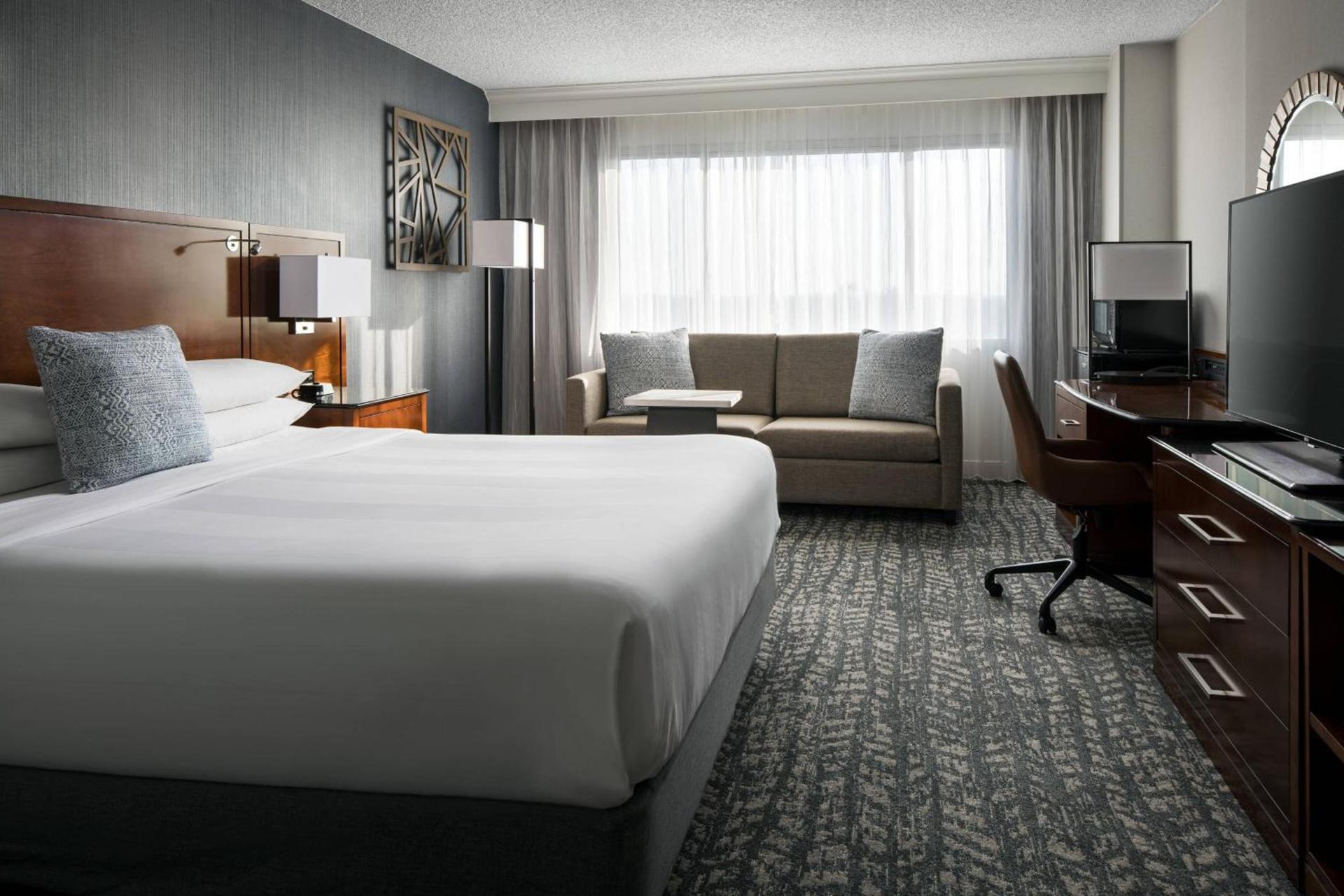 Bakersfield Marriott at the Convention Center photo 8