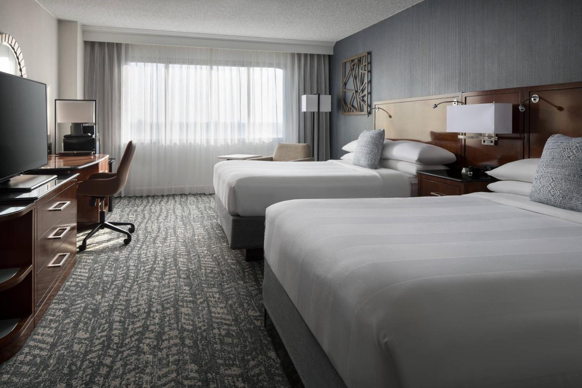 Bakersfield Marriott at the Convention Center photo 9