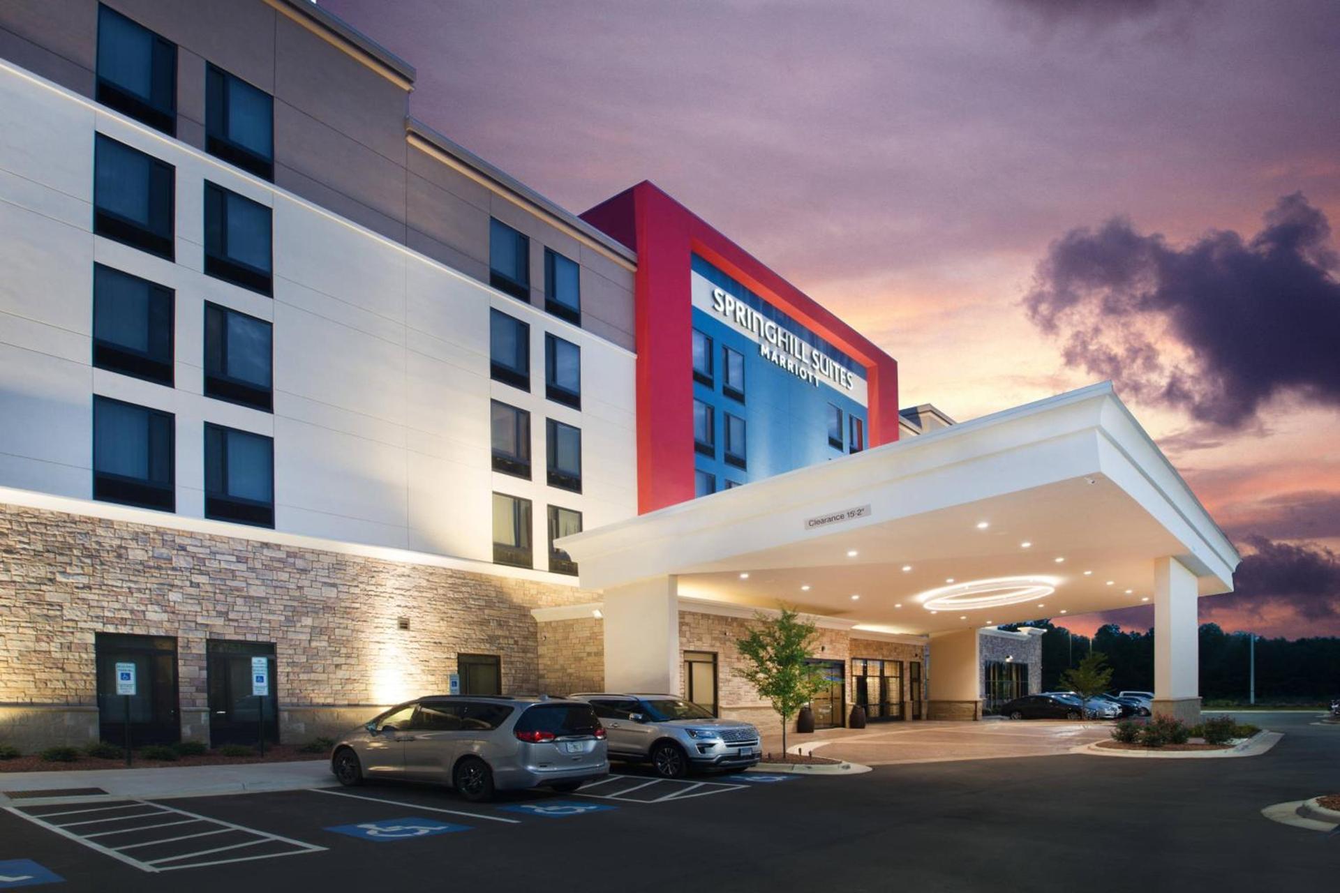 SpringHill Suites by Marriott Fayetteville Fort Bragg — hotel in Fayetteville