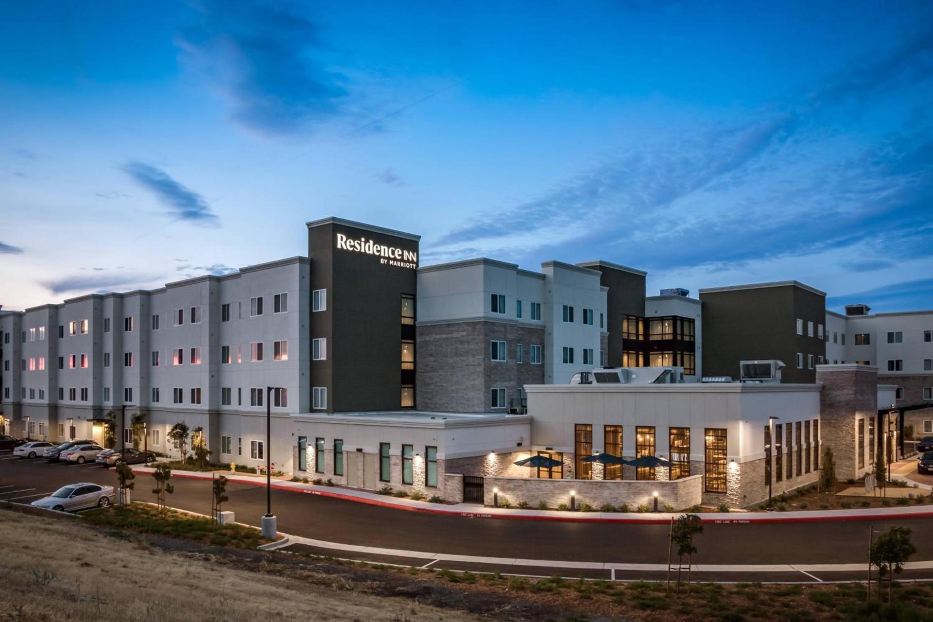 Residence Inn by Marriott San Jose North/Silicon Valley photo 2