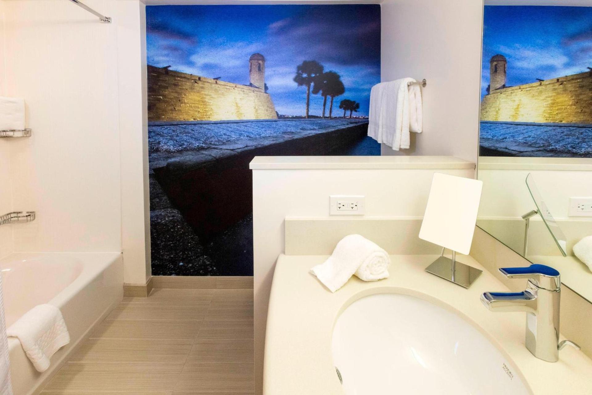 Courtyard by Marriott St. Augustine Beach photo 8