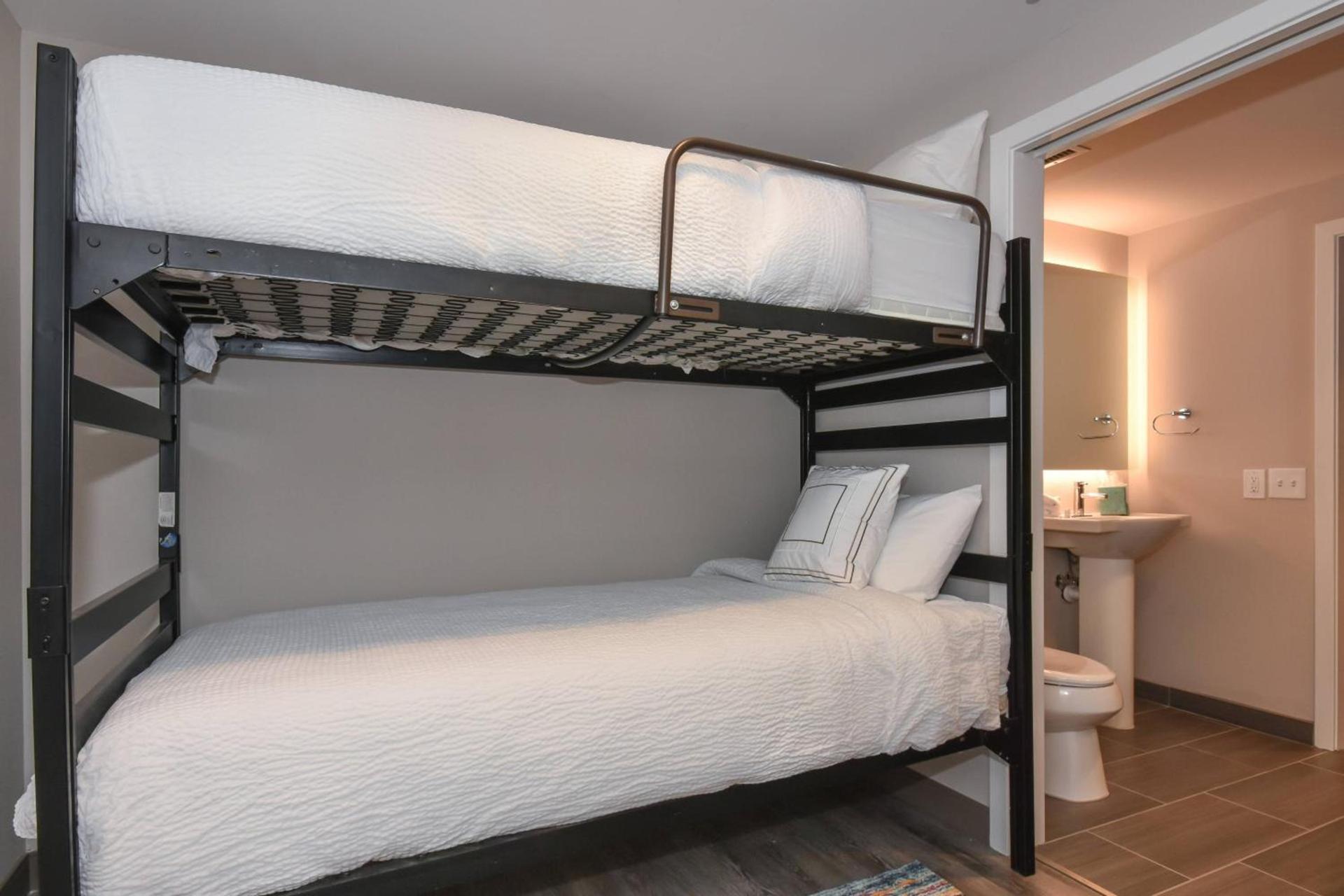 Residence Inn by Marriott Myrtle Beach Oceanfront photo 41