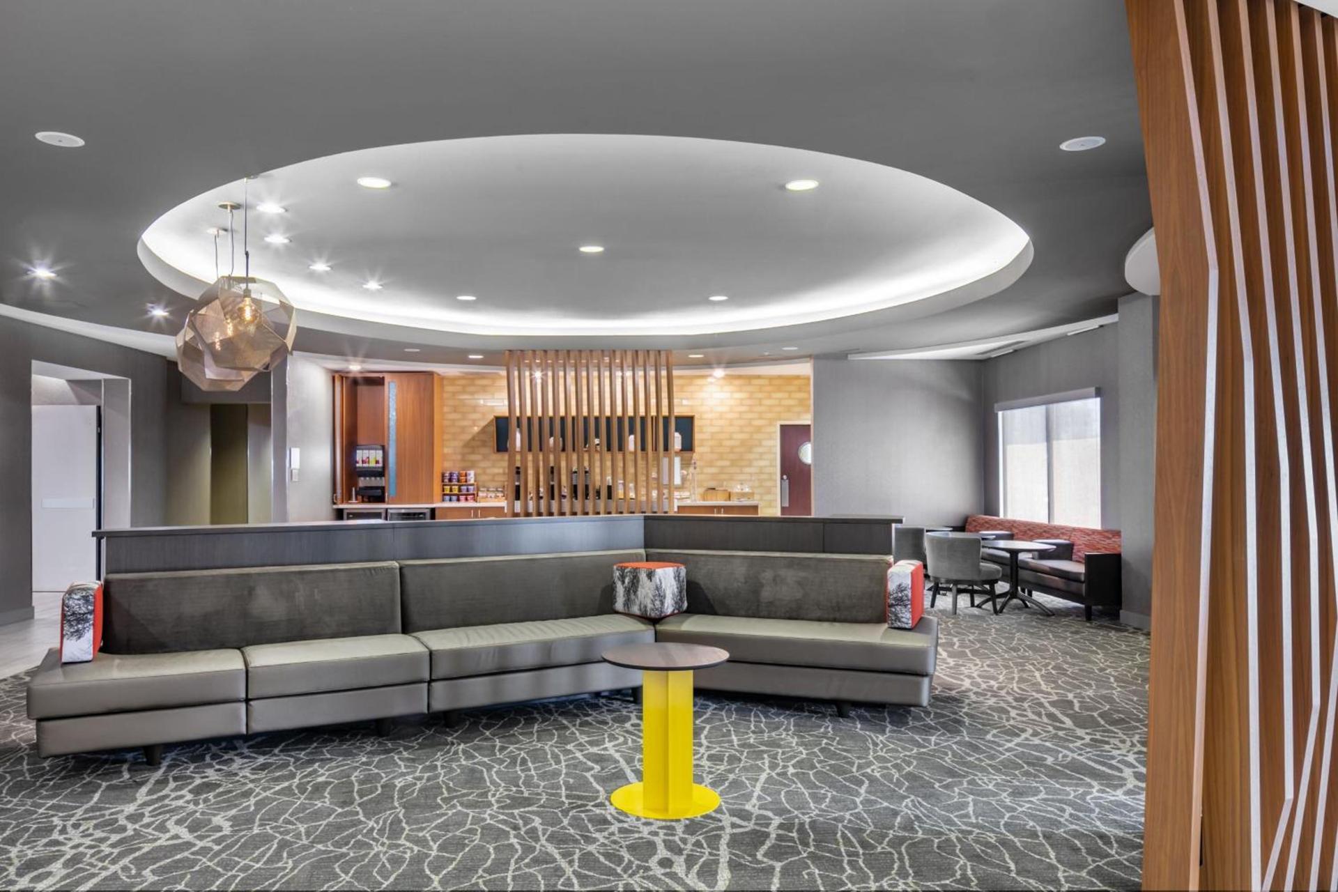 SpringHill Suites by Marriott Cheyenne photo 2