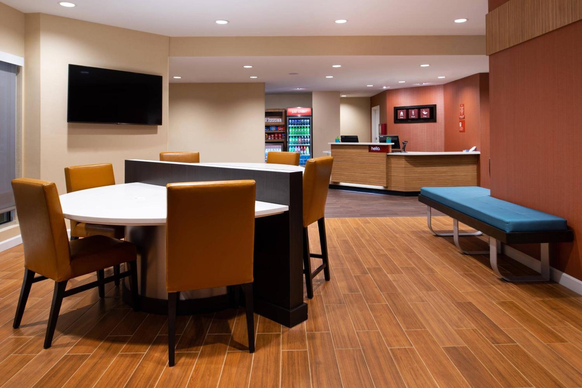 TownePlace Suites by Marriott St. Louis Chesterfield photo 4