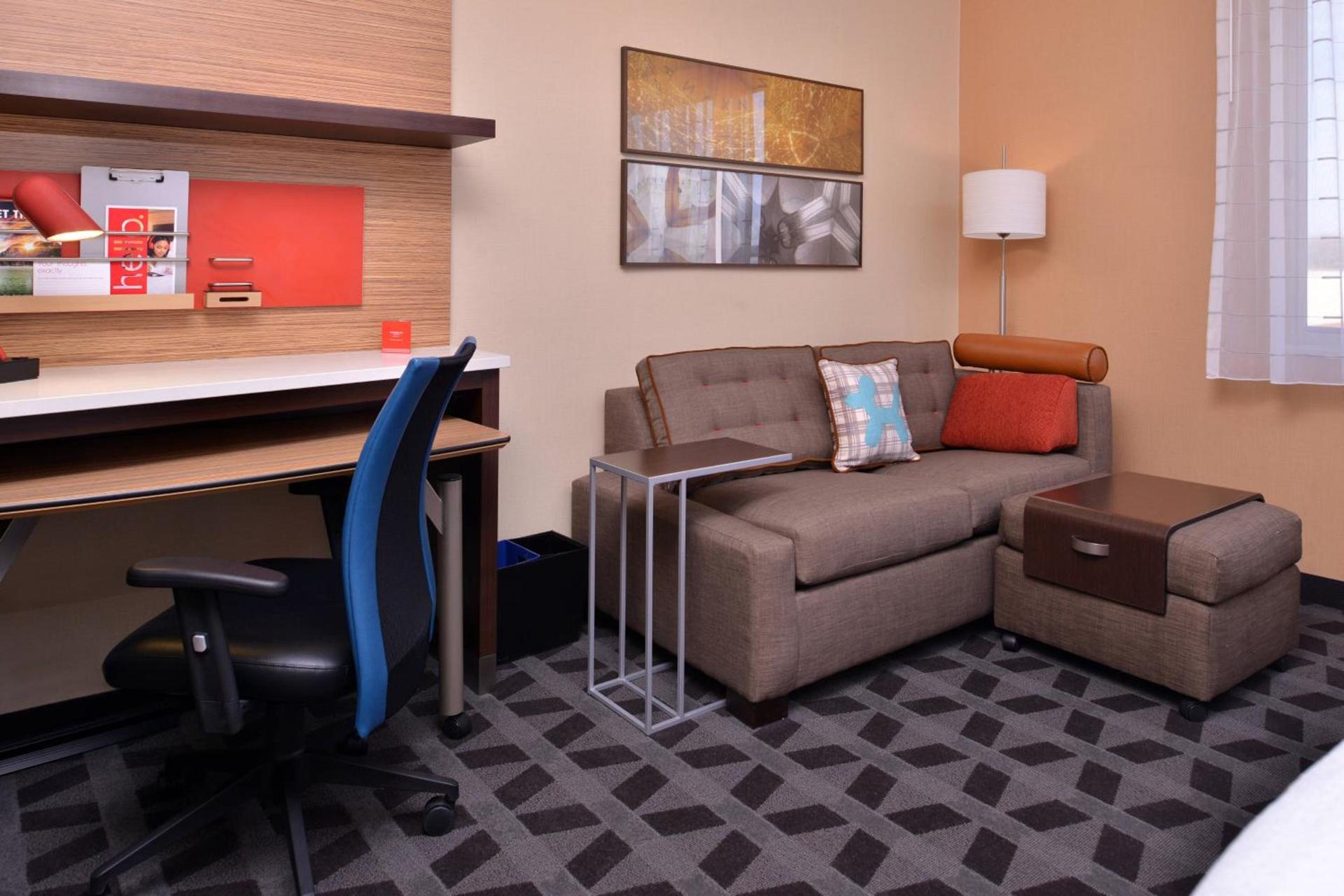TownePlace Suites by Marriott St. Louis Chesterfield photo 10