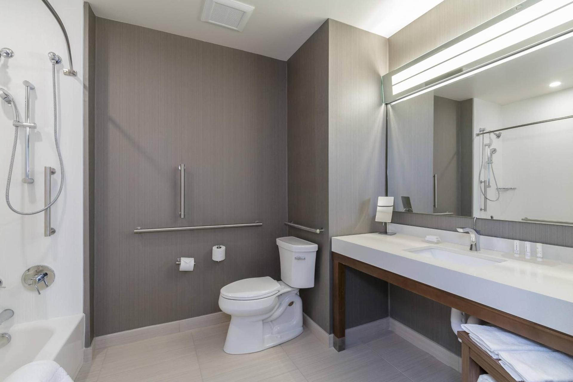Courtyard by Marriott South Bend Downtown photo 8