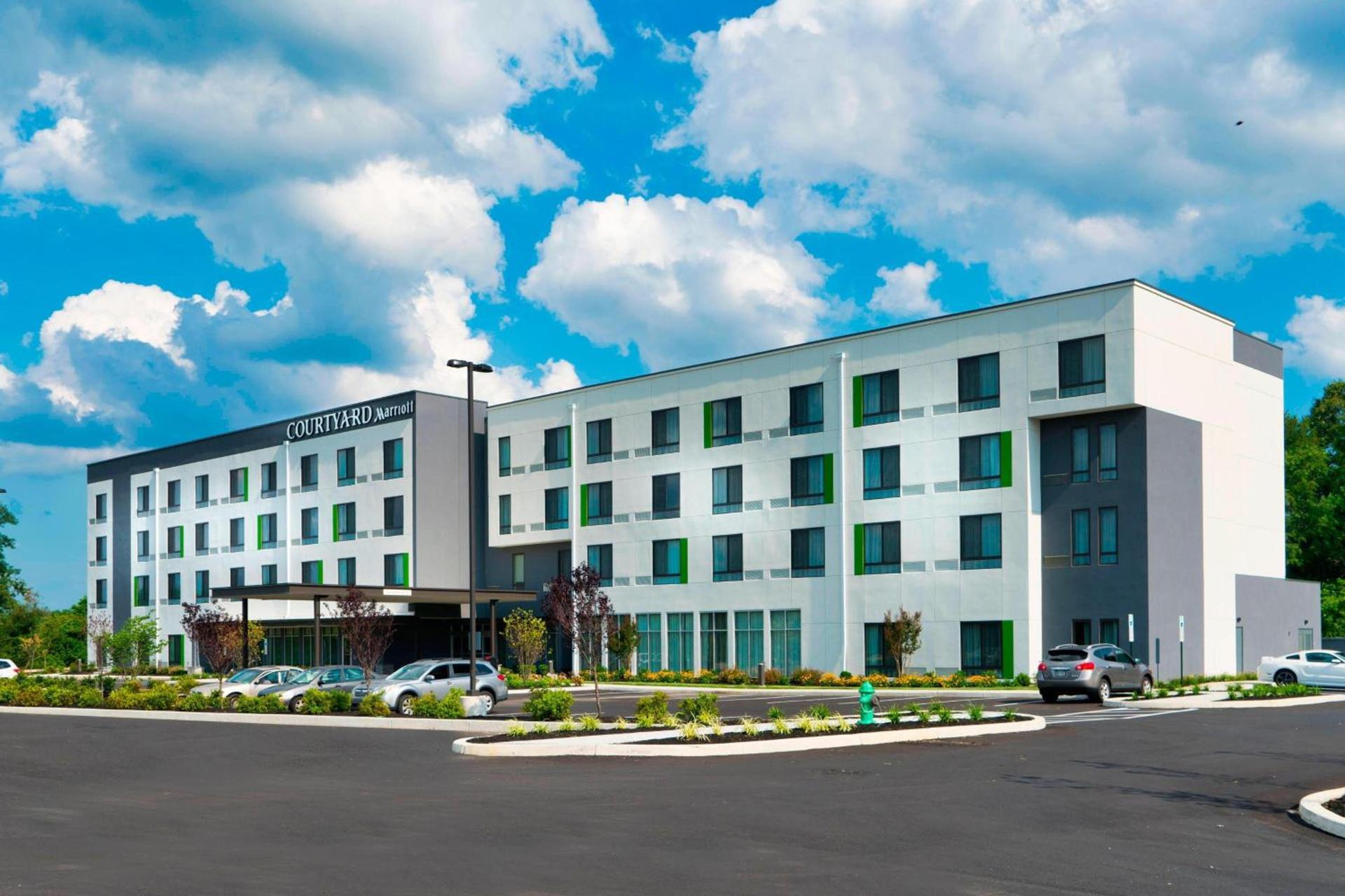 Courtyard by Marriott Deptford photo 1