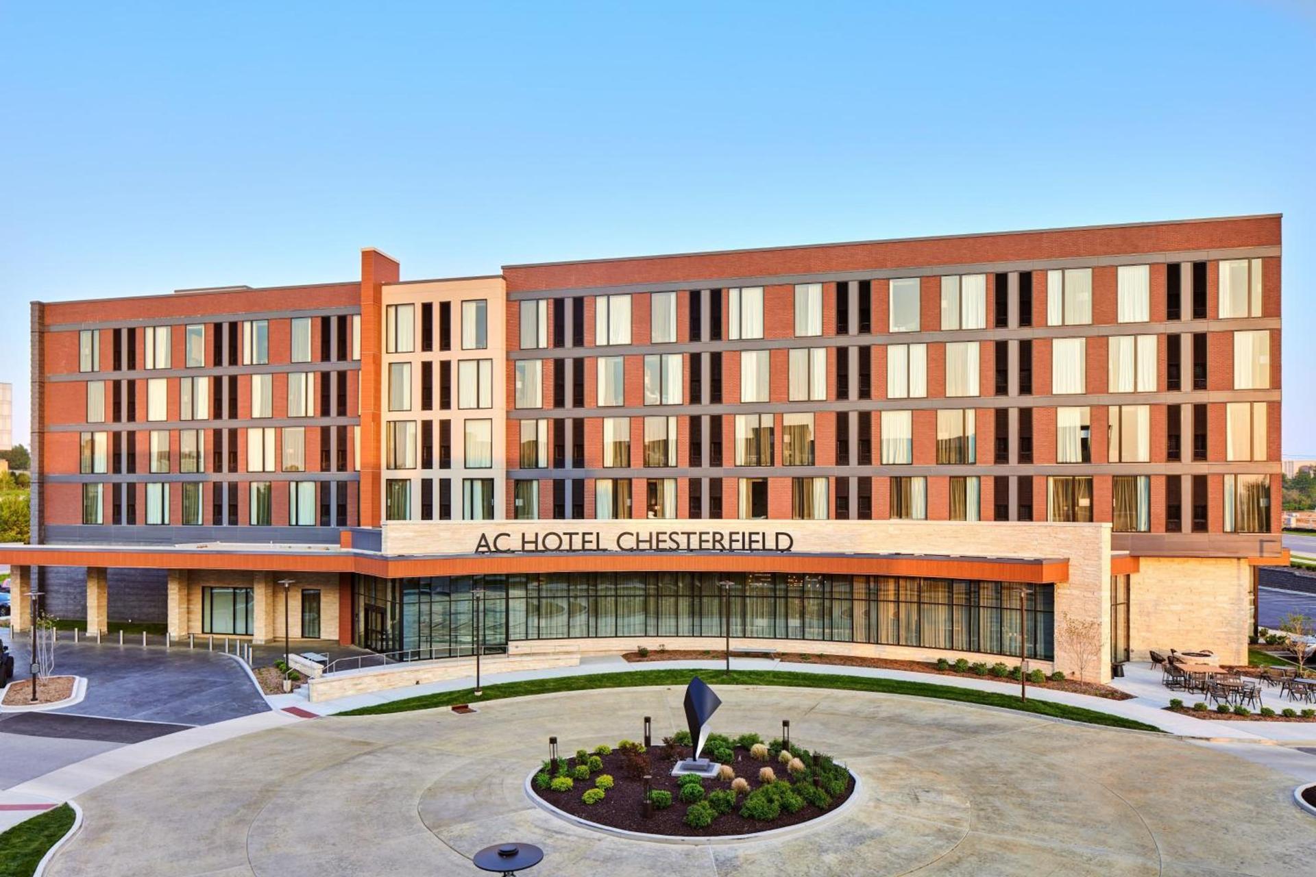 AC Hotel by Marriott St Louis Chesterfield photo 1