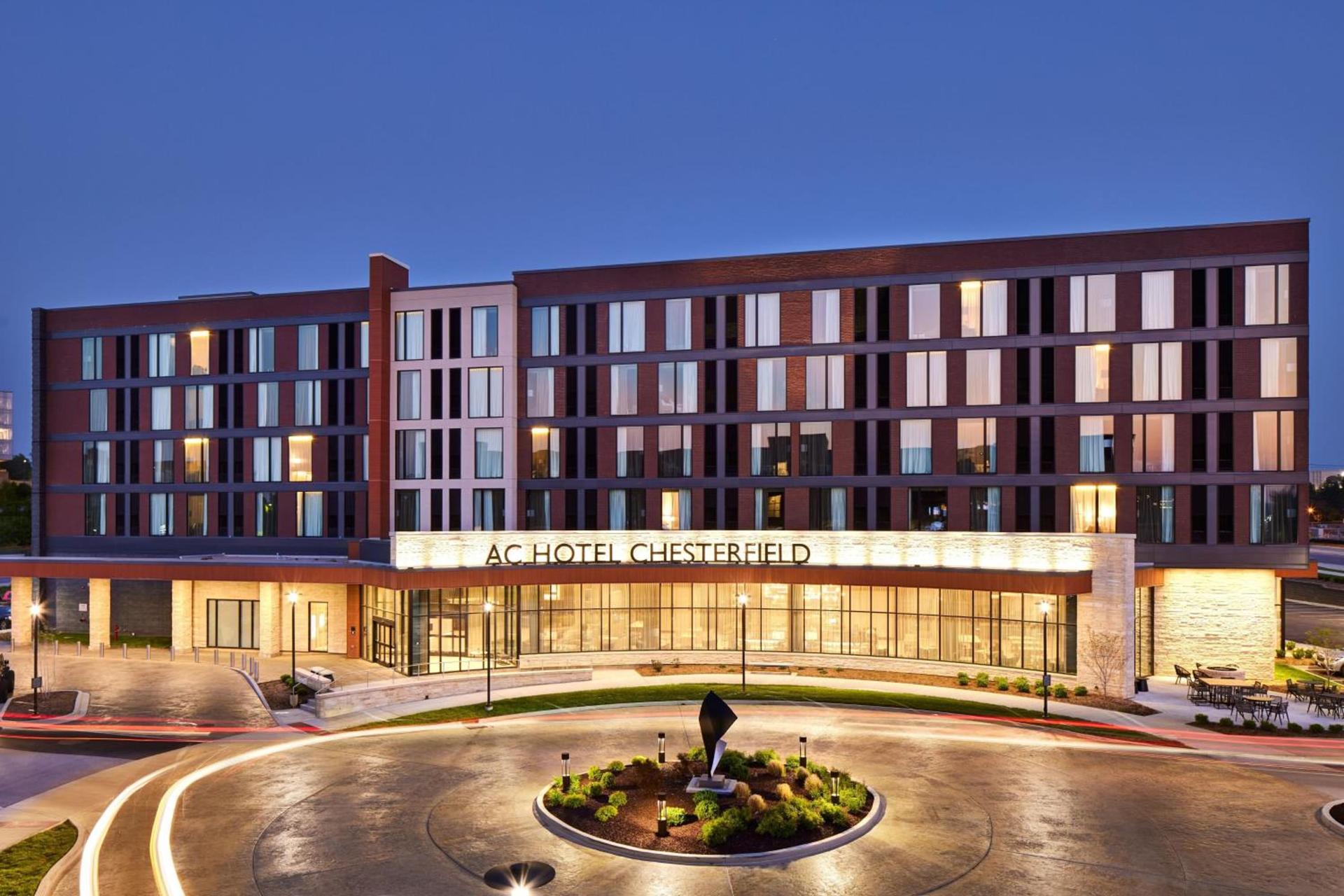 AC Hotel by Marriott St Louis Chesterfield photo 3