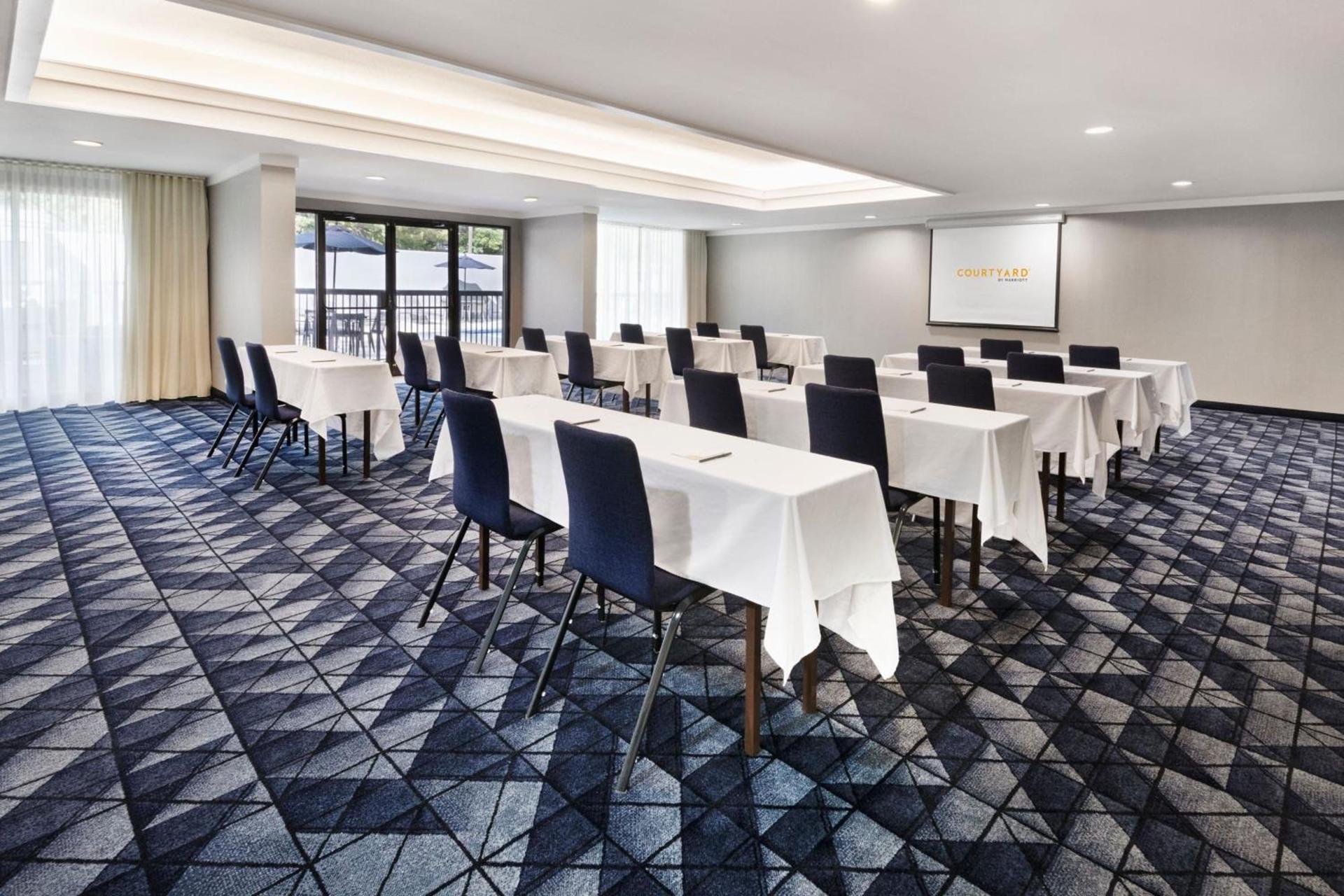 Courtyard by Marriott Burlington photo 22