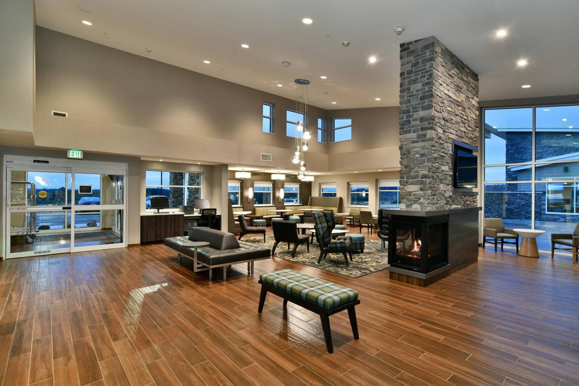 Residence Inn by Marriott Eau Claire photo 6