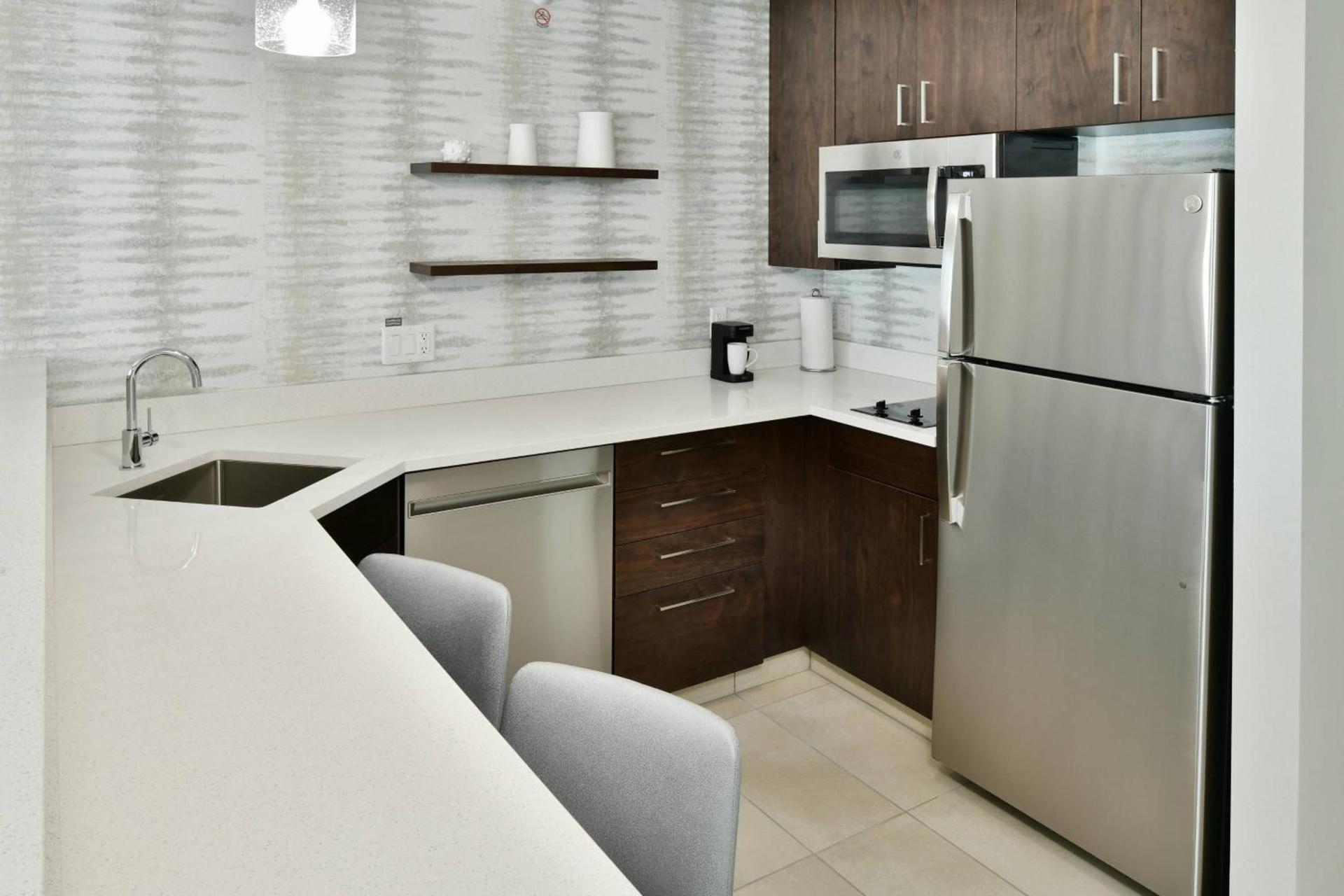 Residence Inn by Marriott Eau Claire photo 9