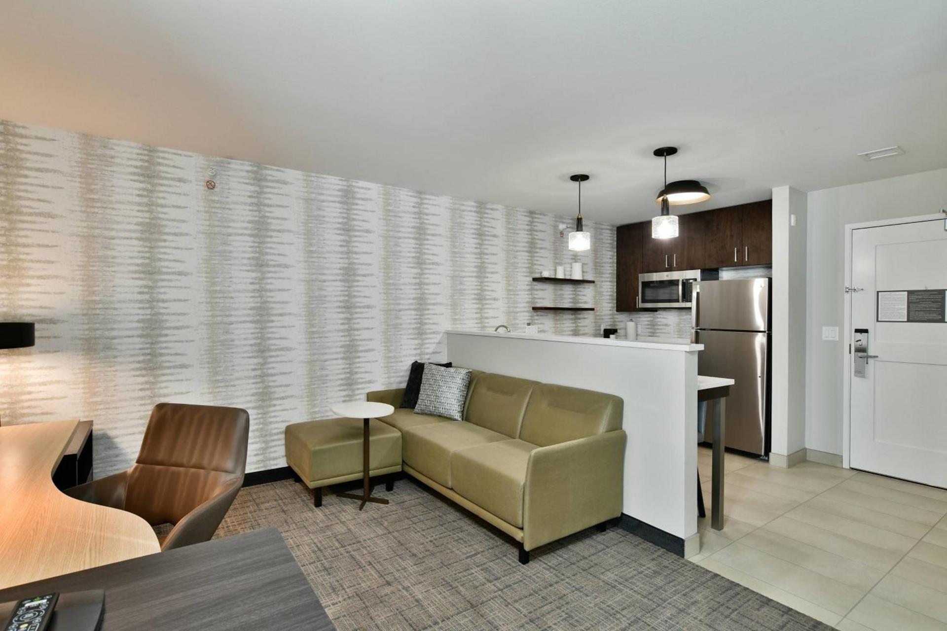 Residence Inn by Marriott Eau Claire photo 11