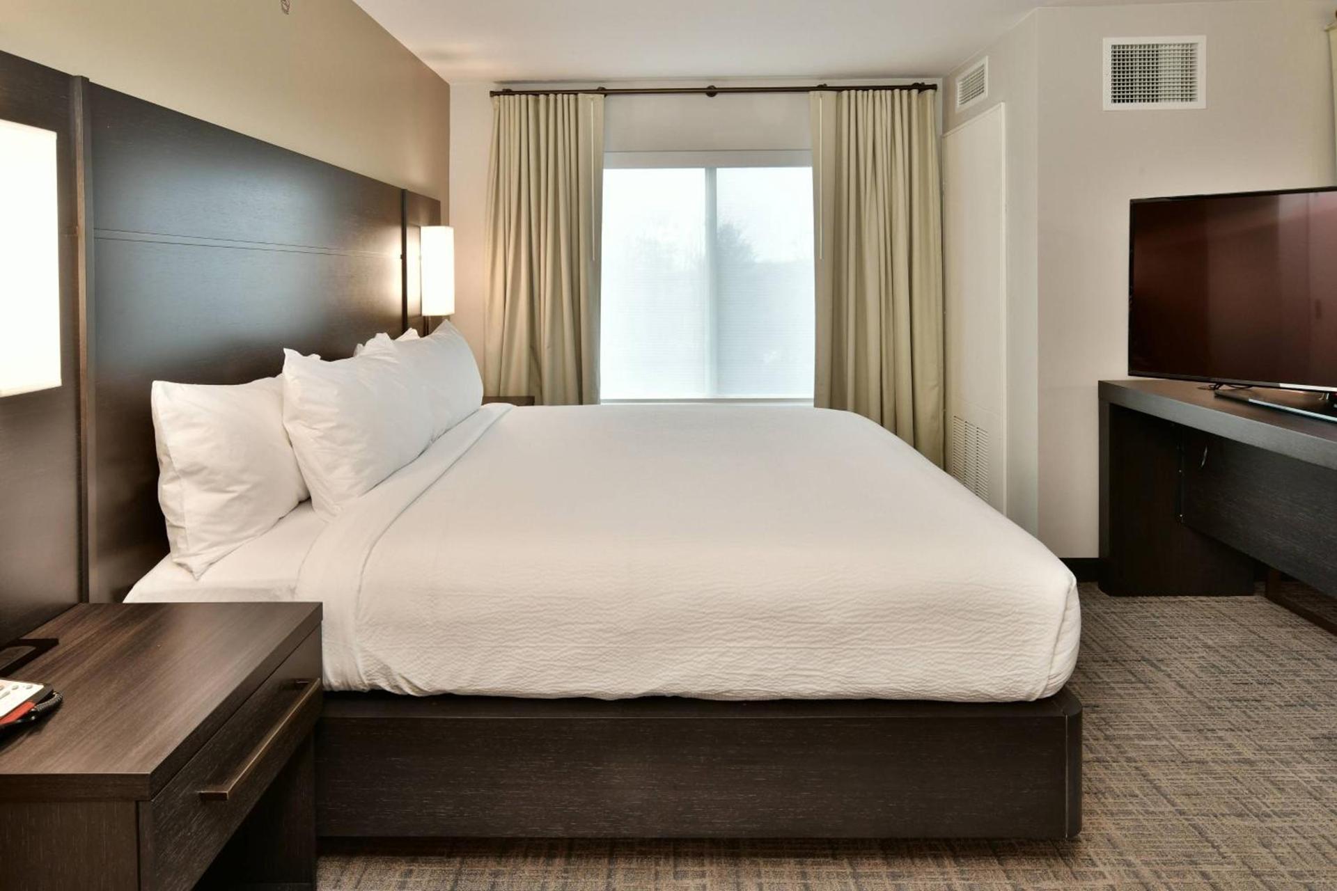 Residence Inn by Marriott Eau Claire photo 12