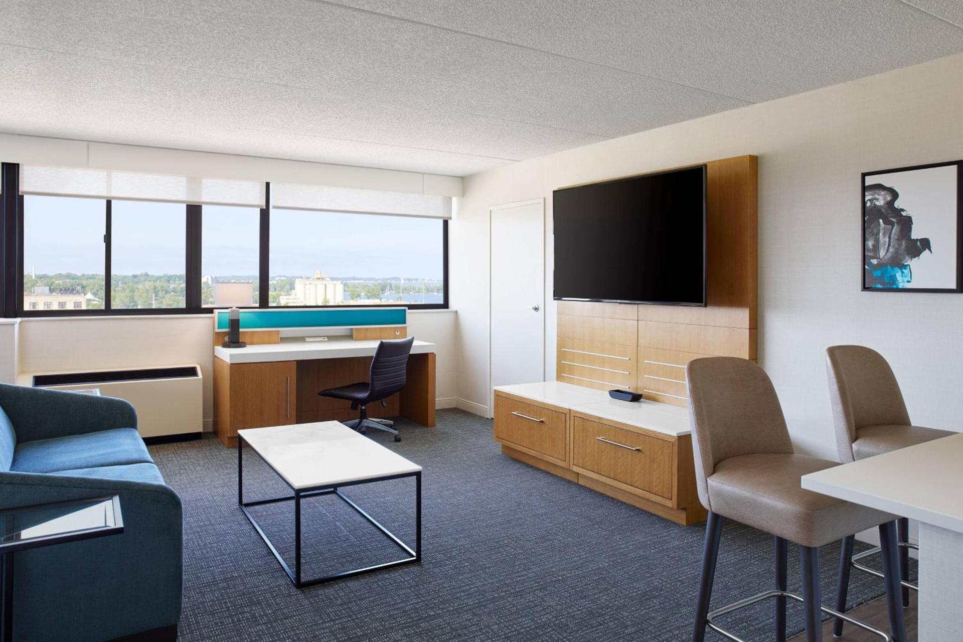 Delta Hotels by Marriott Muskegon Convention Center photo 16