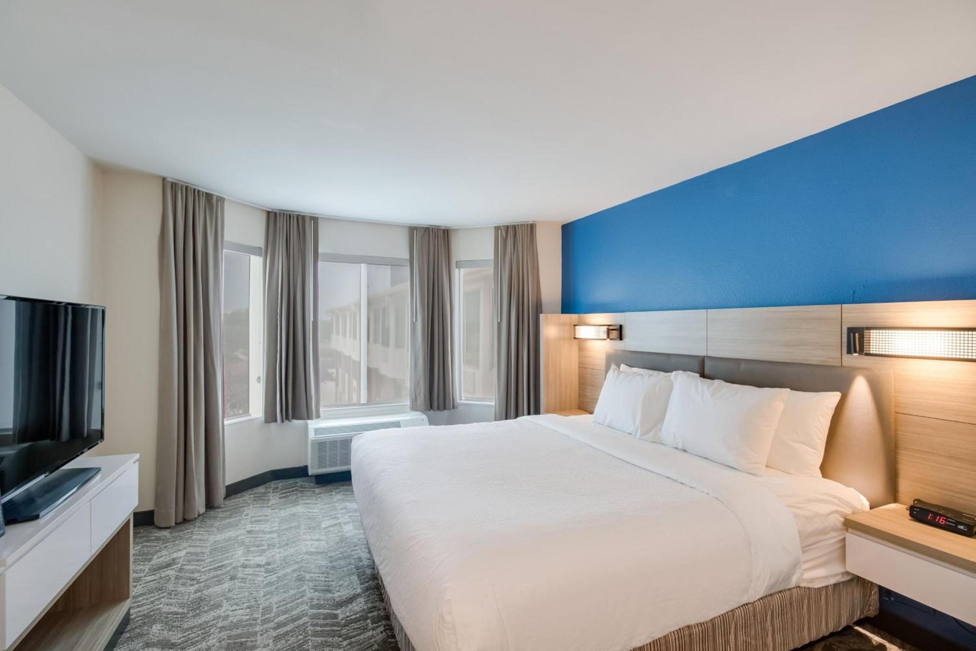SpringHill Suites by Marriott Dallas NW Highway at Stemmons / I-35East photo 11