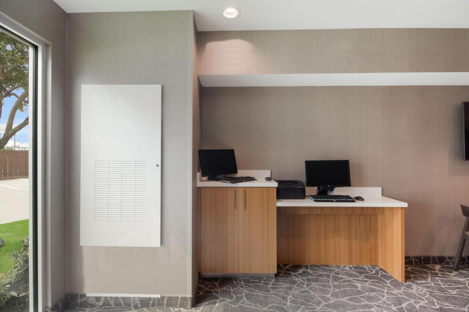 SpringHill Suites by Marriott Dallas NW Highway at Stemmons / I-35East photo 24