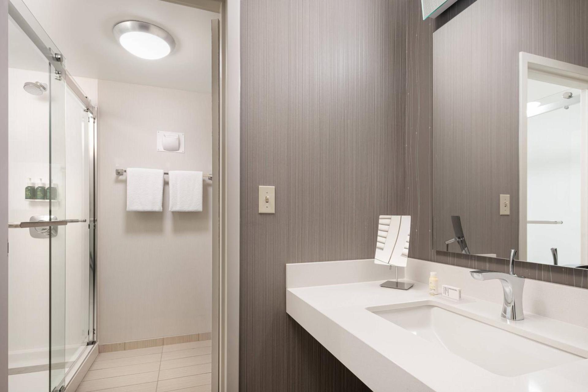 Courtyard by Marriott Boulder photo 10