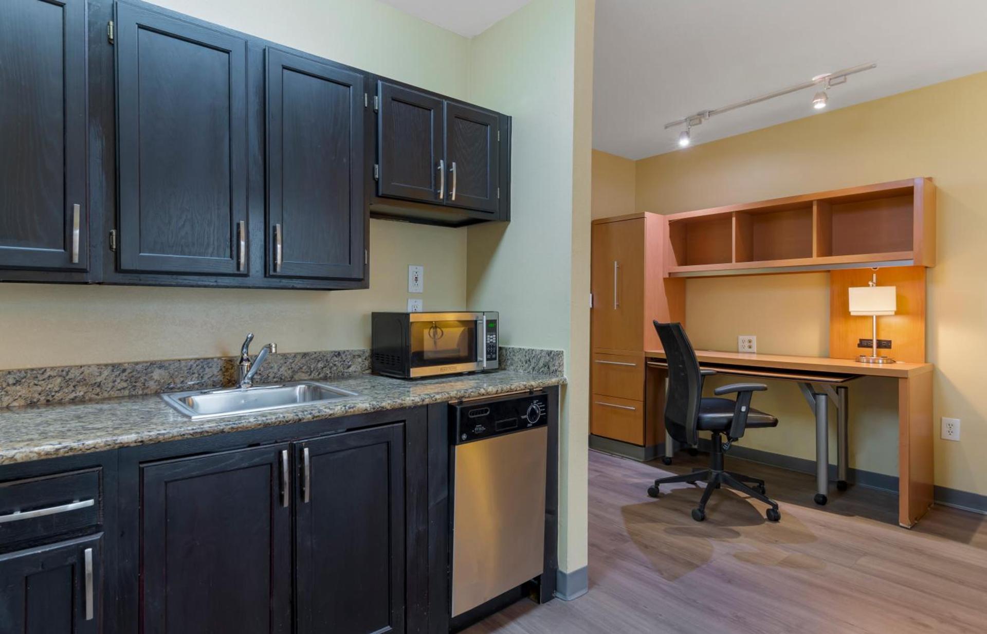 Extended Stay America Suites - Atlanta - Norcross - Peachtree Corners photo 47