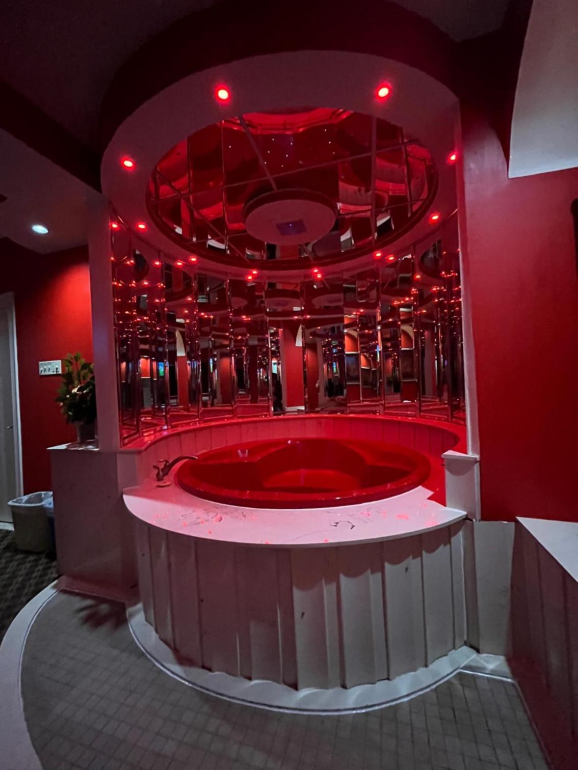 Gallery Holiday Motel photo 9