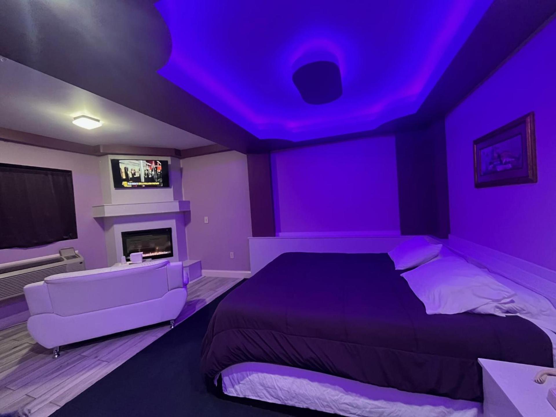 Gallery Holiday Motel photo 10