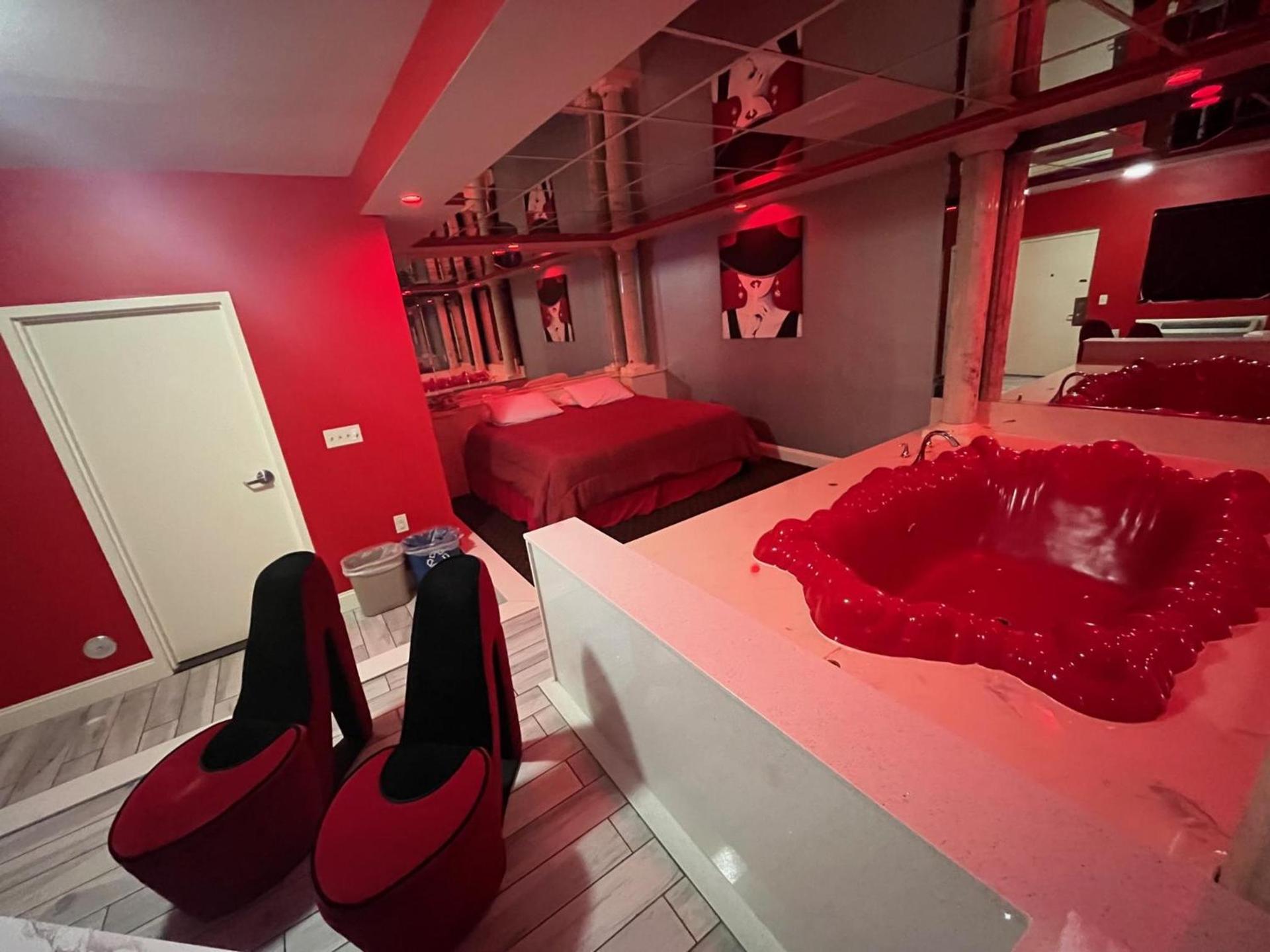 Gallery Holiday Motel photo 2