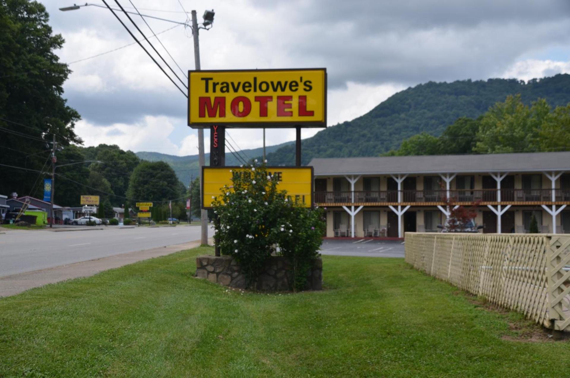 Travelowes Motel - Maggie Valley photo 41