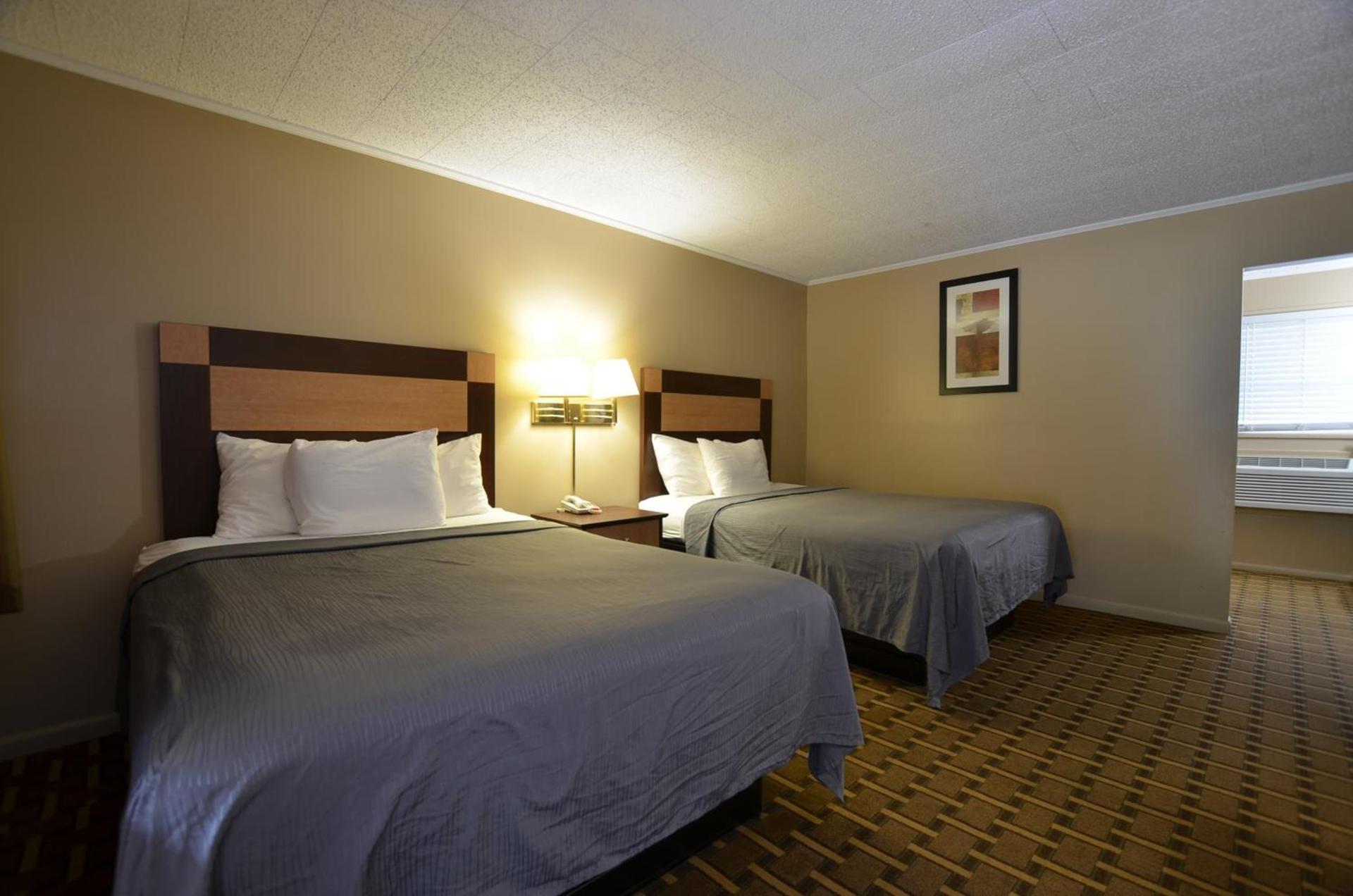 Travelowes Motel - Maggie Valley photo 100