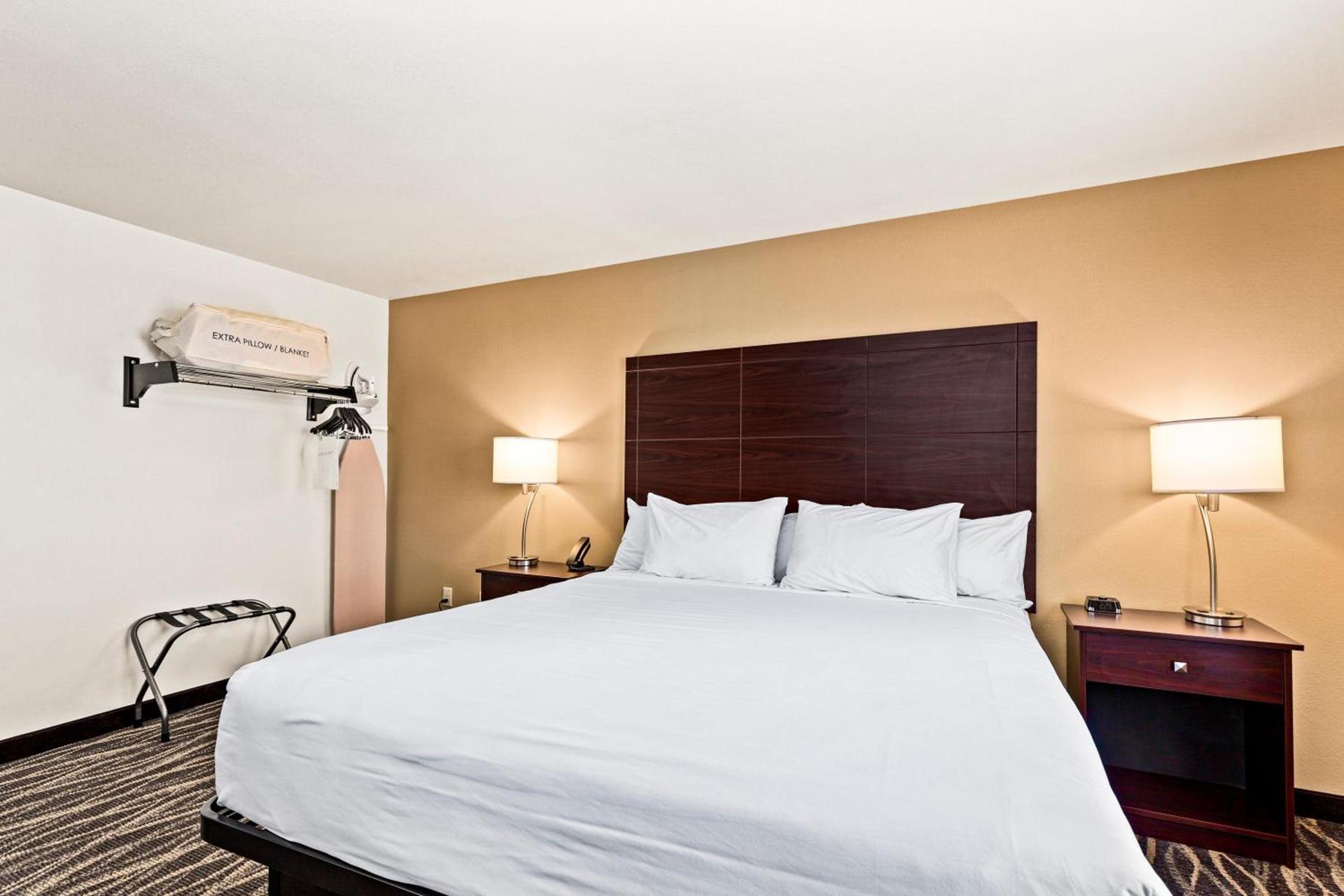 Cobblestone Hotel & Suites - Ottumwa photo 16