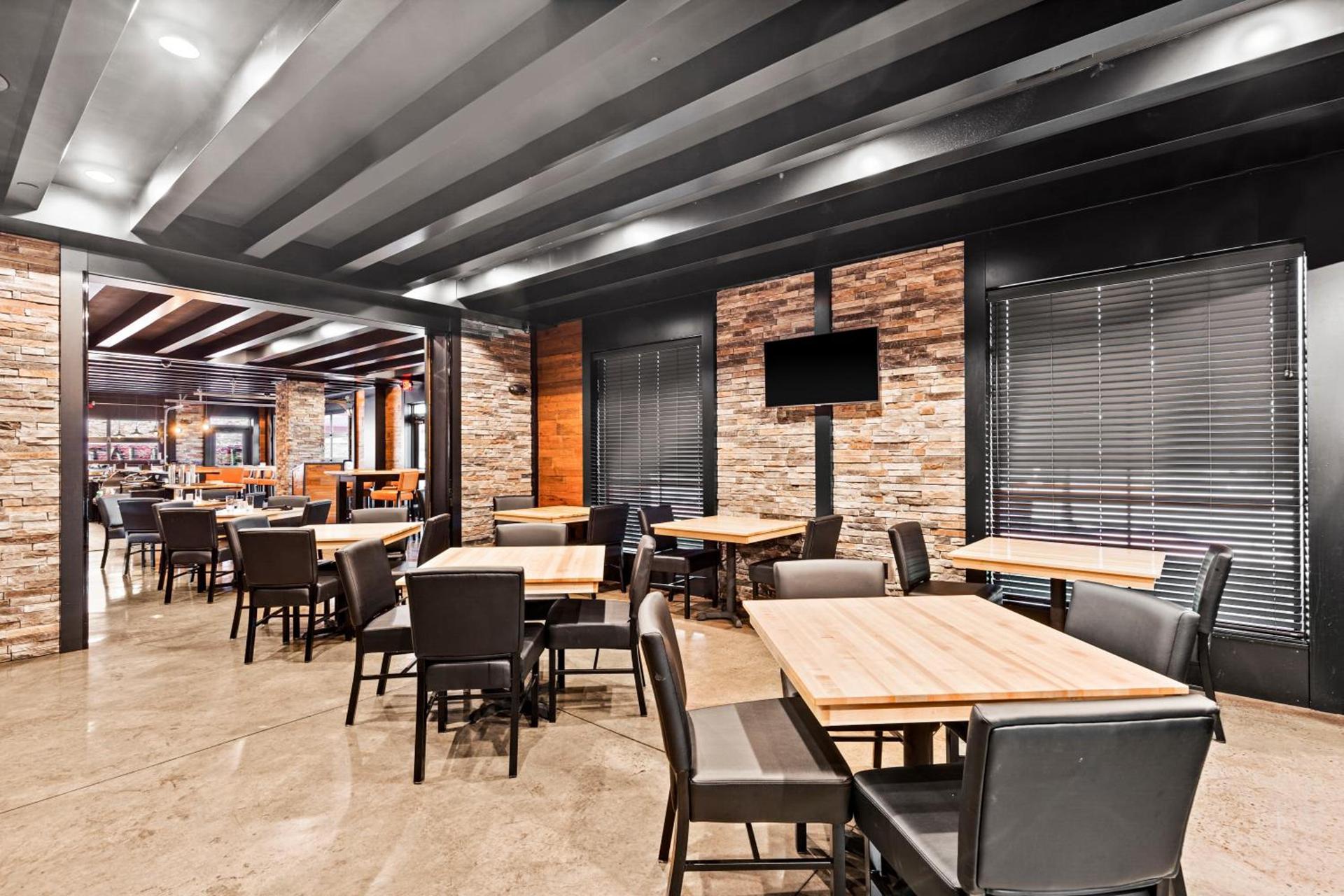 Cobblestone Hotel & Suites - Ottumwa photo 41