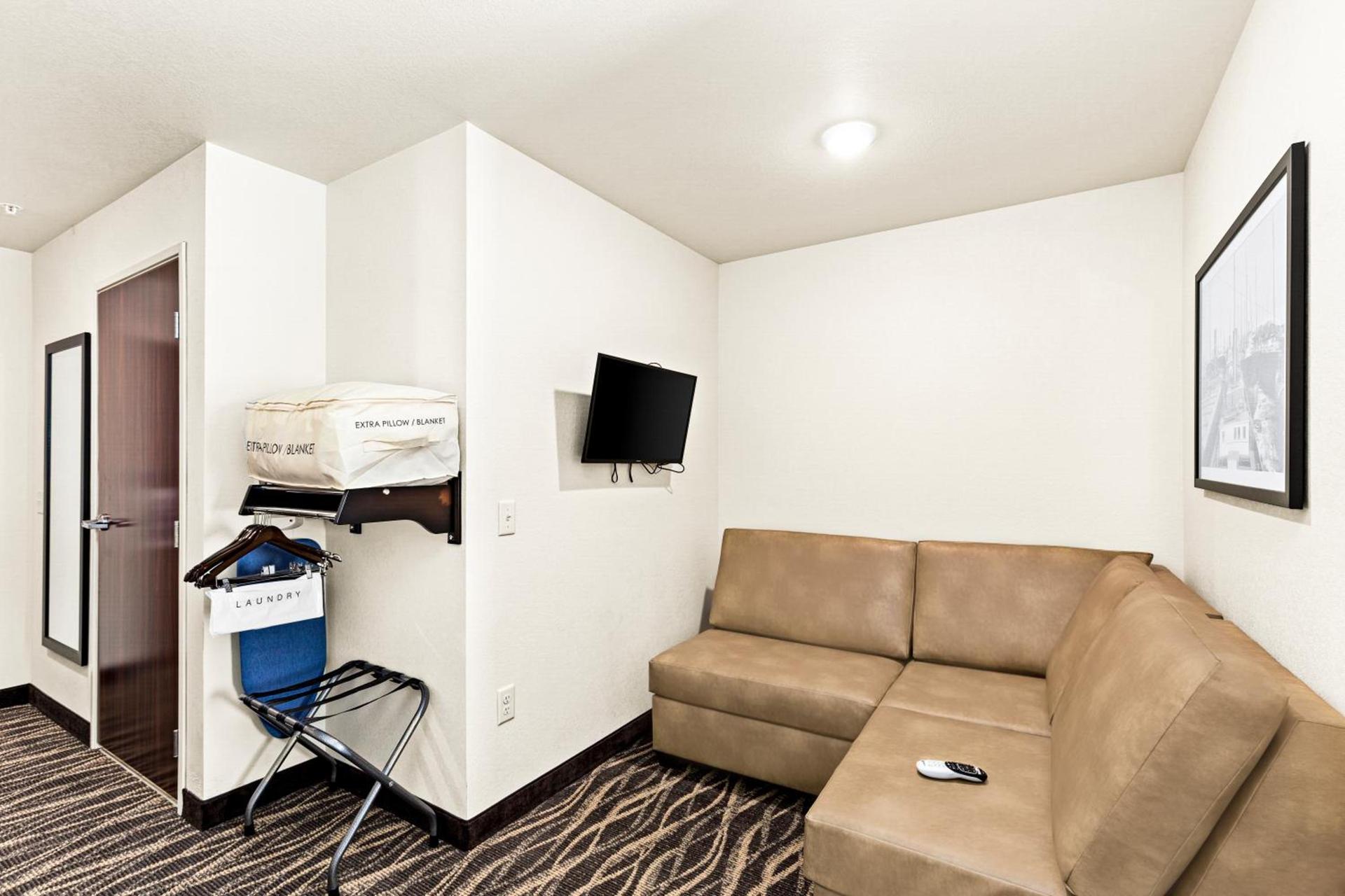 Cobblestone Hotel & Suites - Ottumwa photo 32