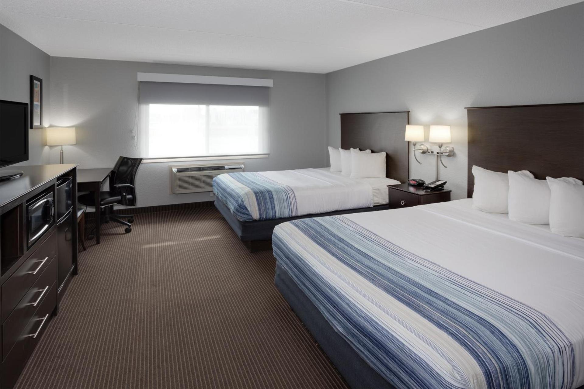 AmericInn by Wyndham Plover Stevens Point photo 75