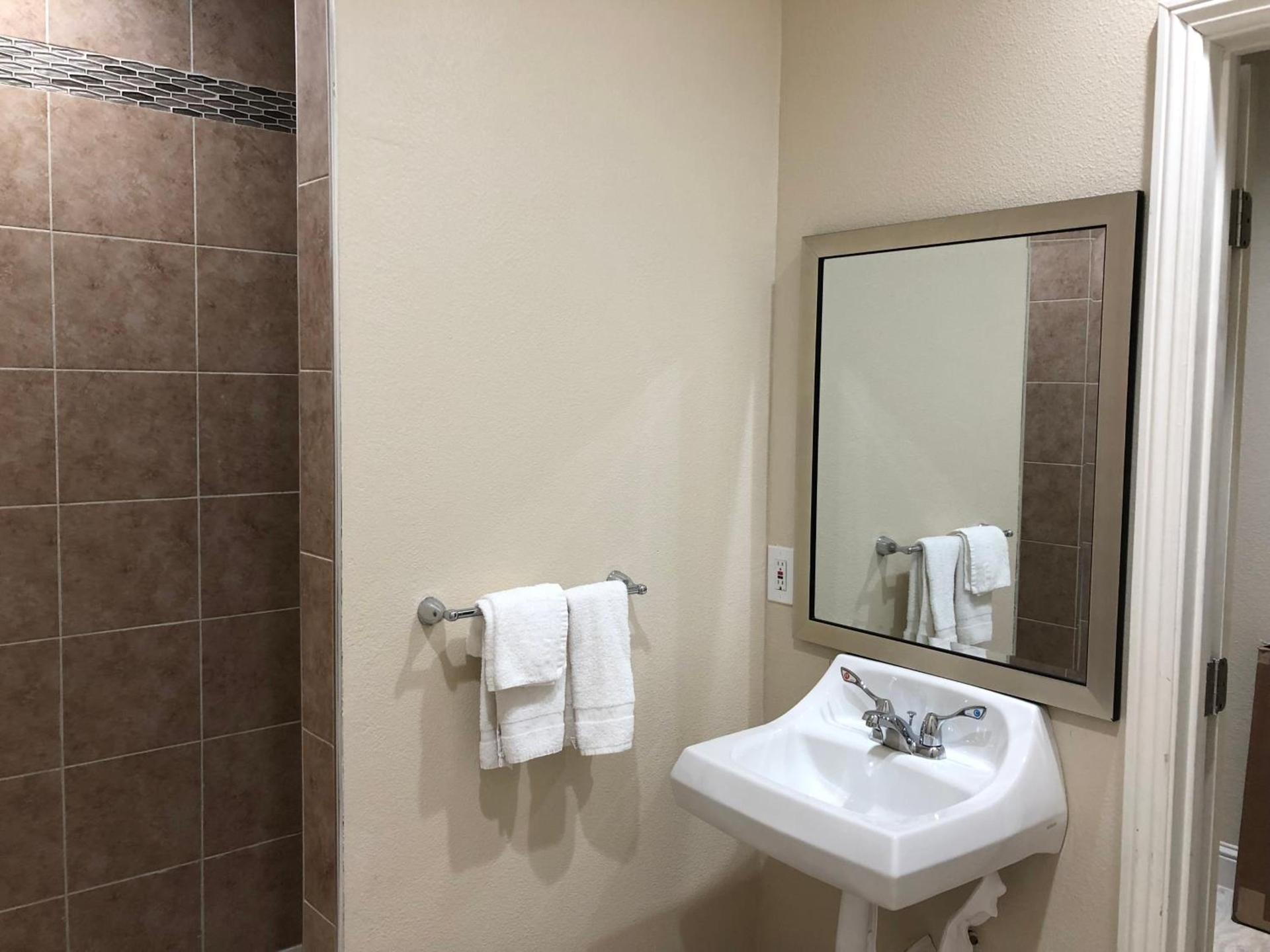 Casa Royal Inn photo 36