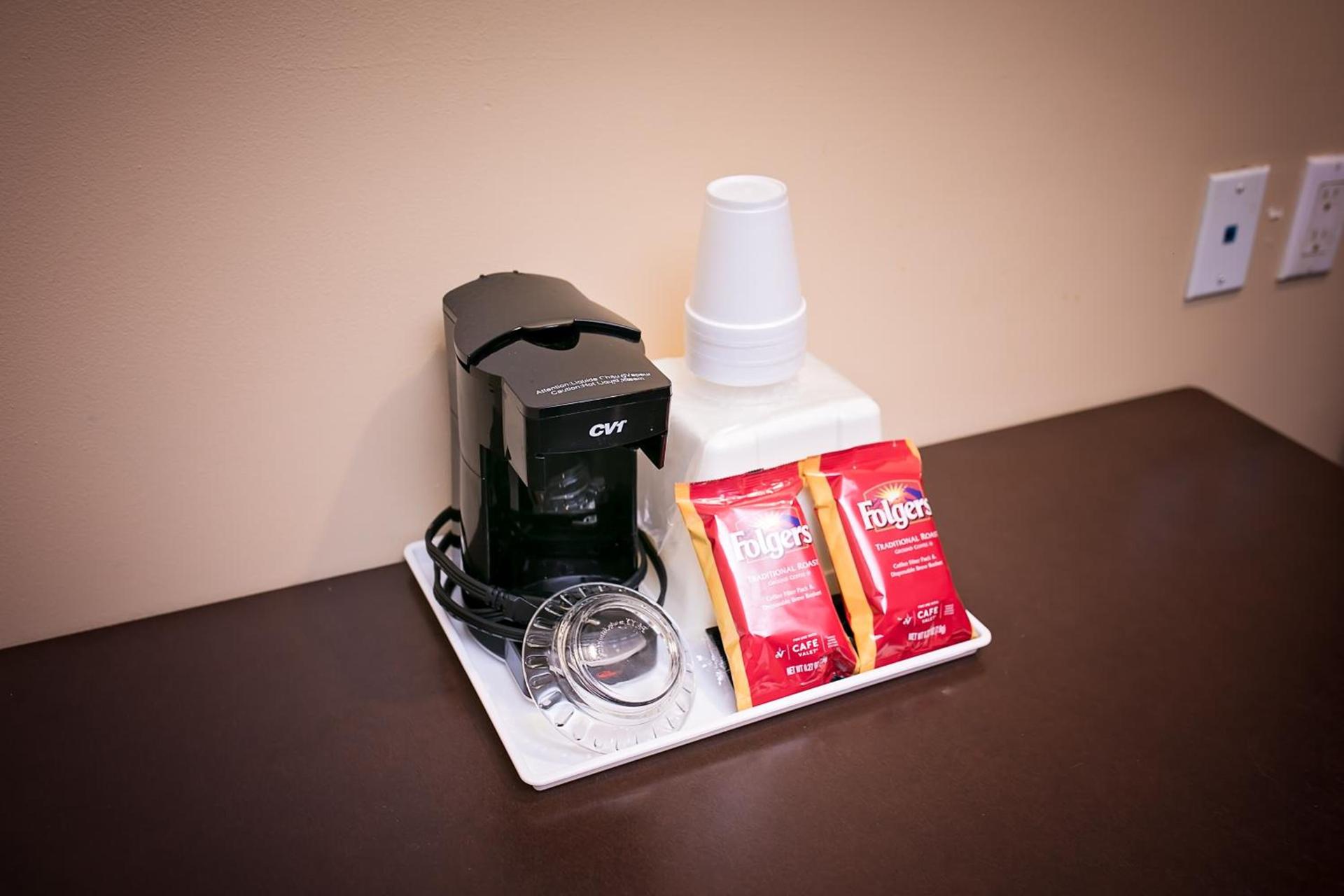 Rodeway Inn & Suites Bellflower photo 35